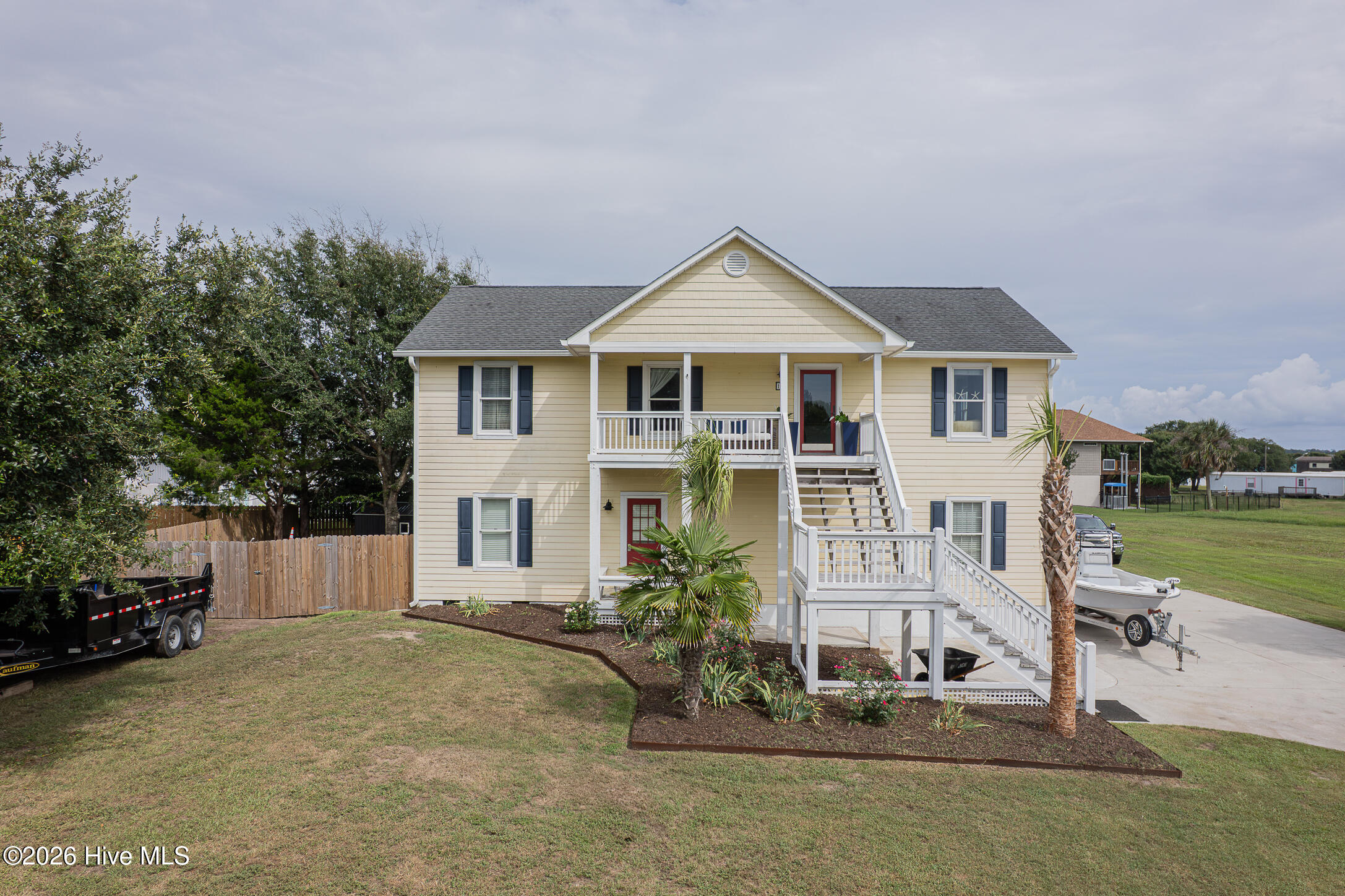 123 Buds Lane Property Photo 1