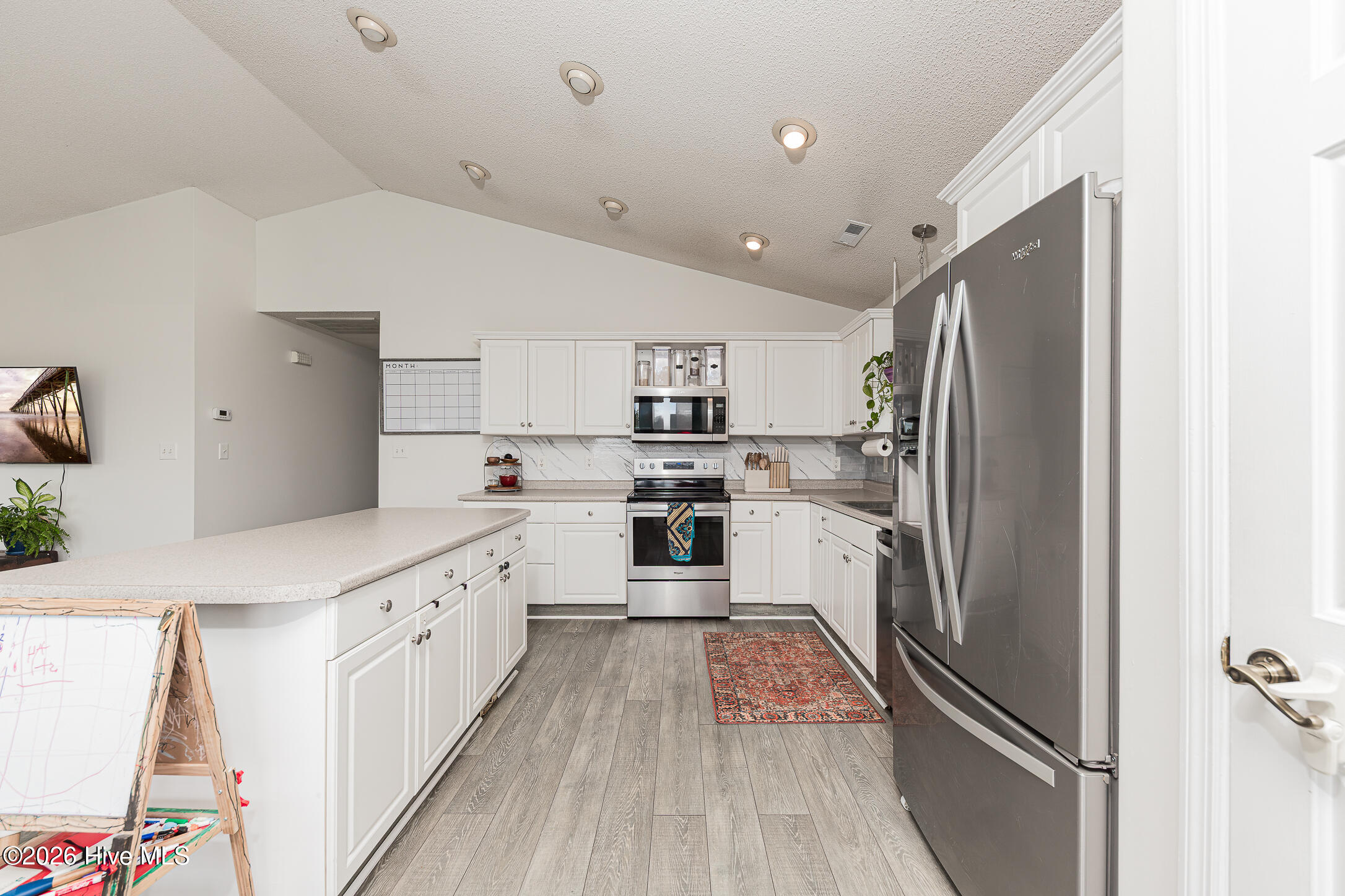123 Buds Lane Property Photo 4