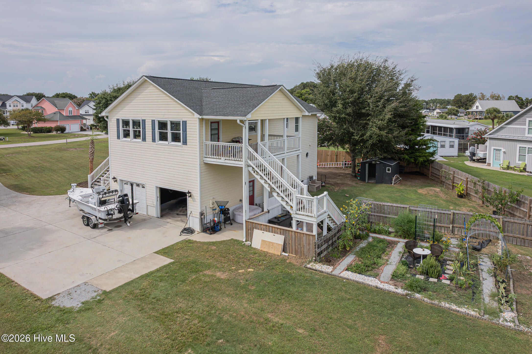 123 Buds Lane Property Photo 19