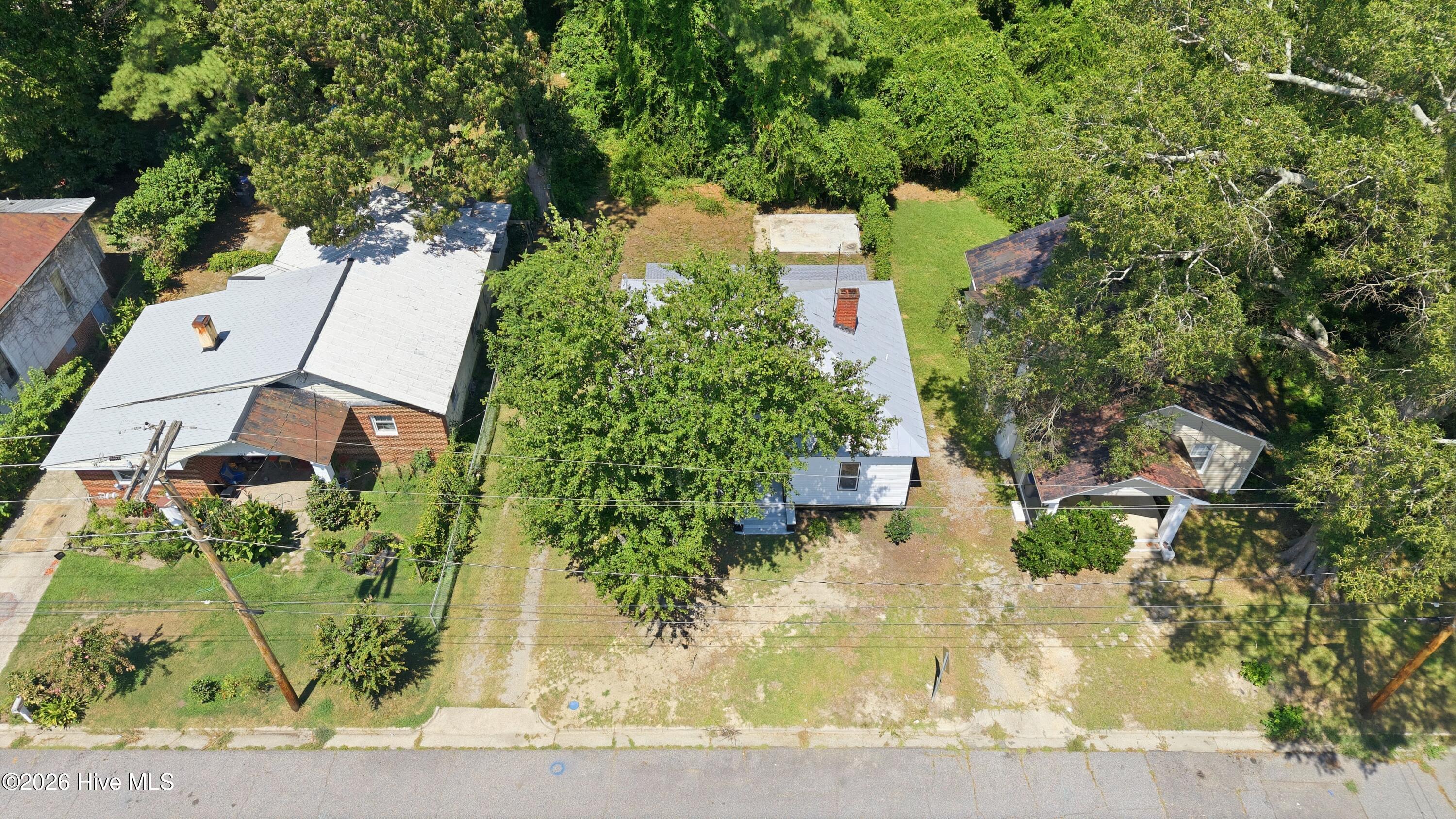 310 Braswell Street Property Photo 36