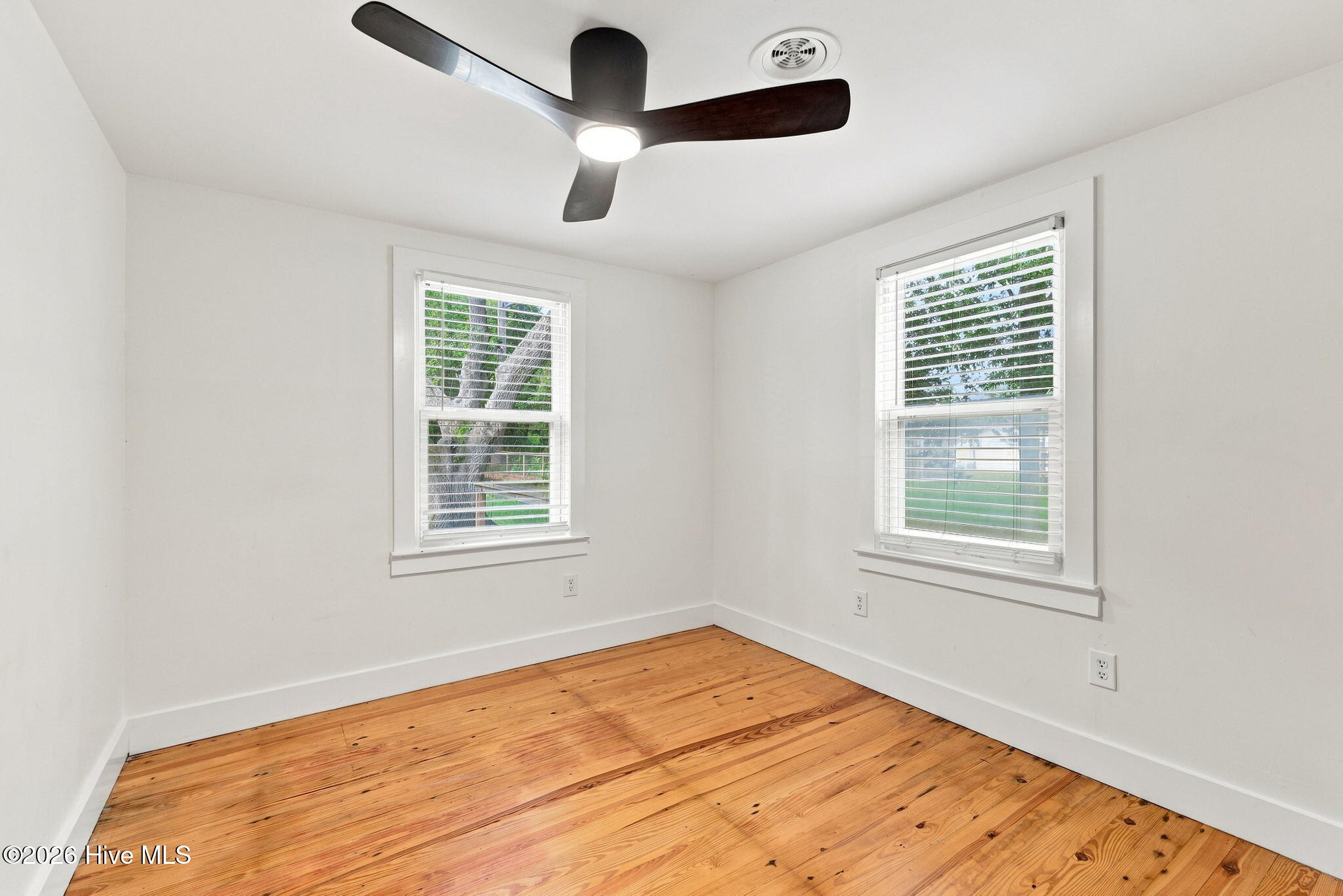 390 Pearson Circle Property Photo 12