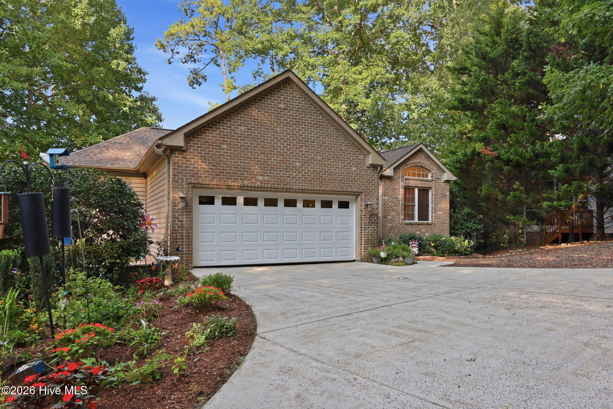 3233 Leicester Circle Property Photo 2