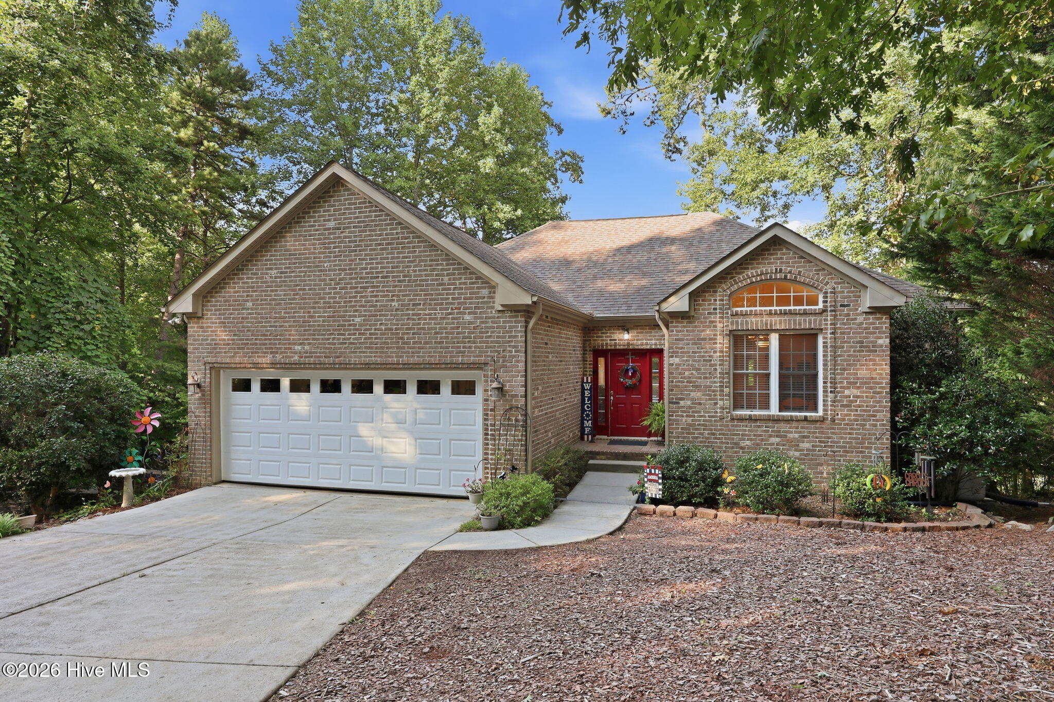 3233 Leicester Circle Property Photo 4