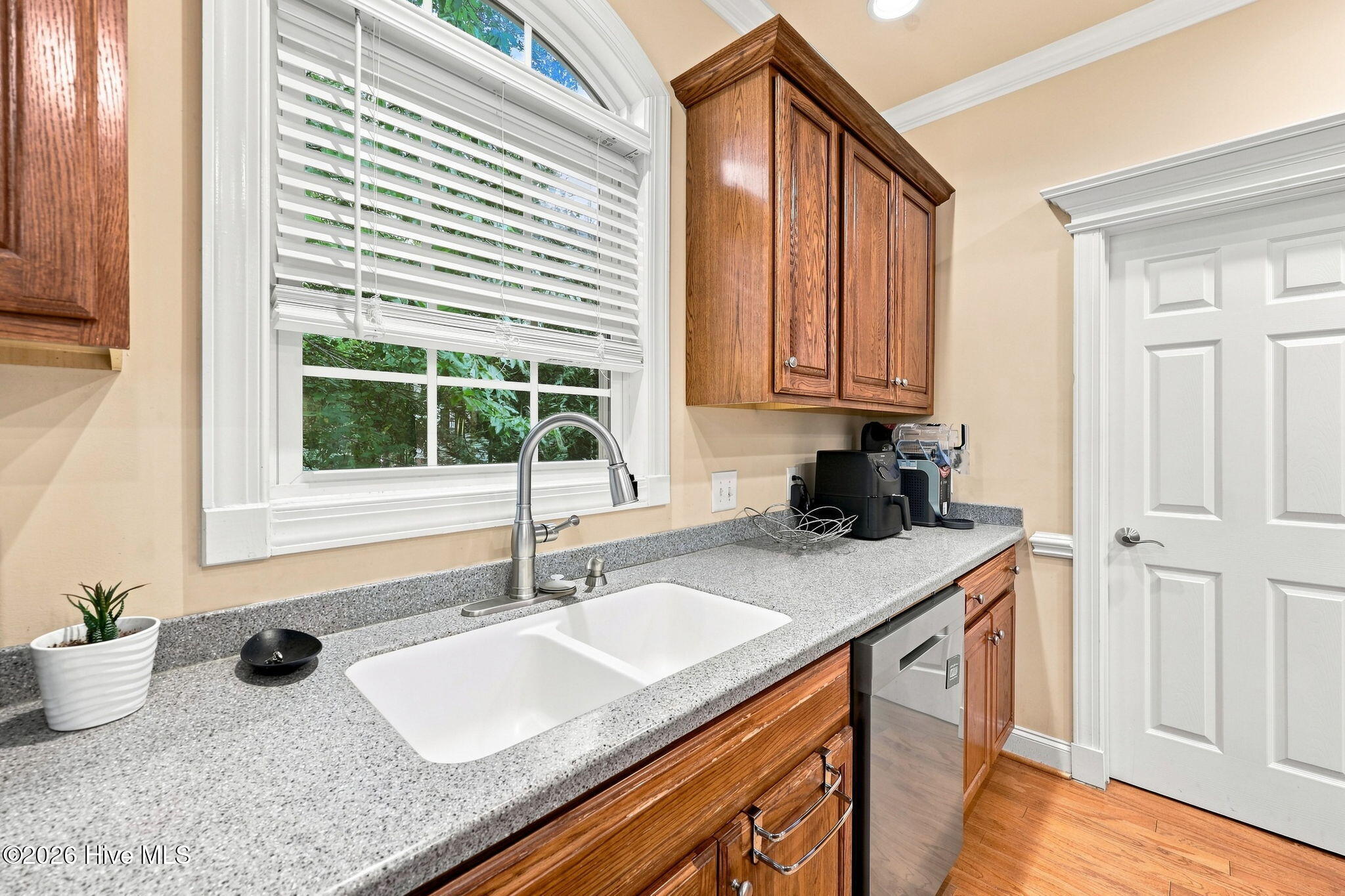 3233 Leicester Circle Property Photo 11
