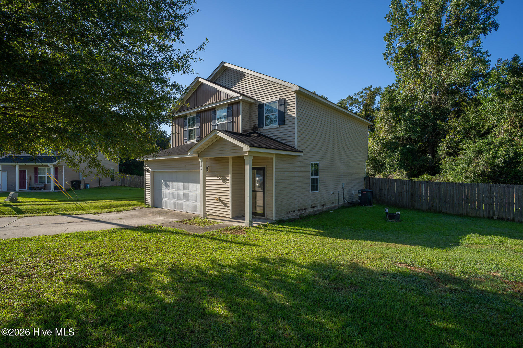 528 Shelmore Lane Property Photo 4