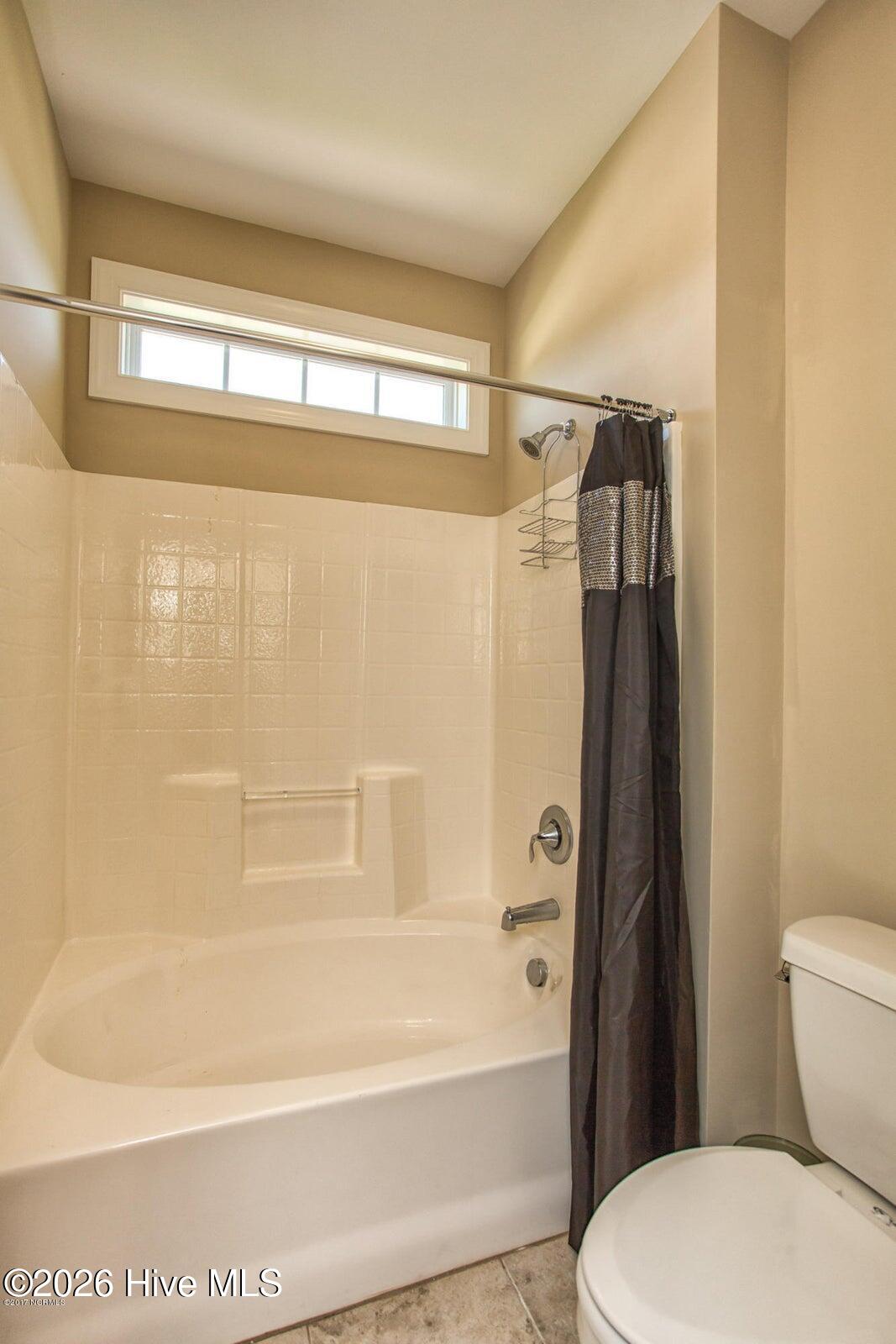 6005 Tarin Road Property Photo 8