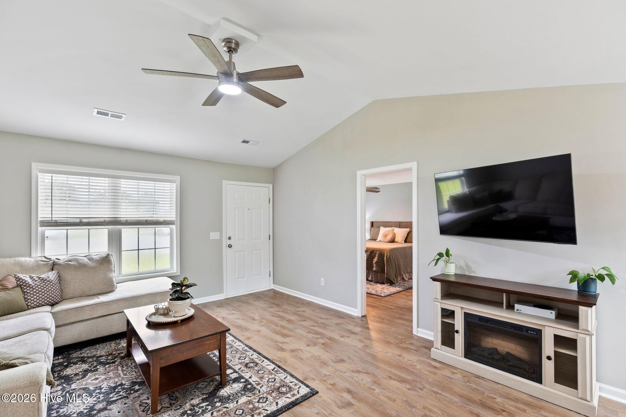 2716 Tarbert Court Property Photo 4
