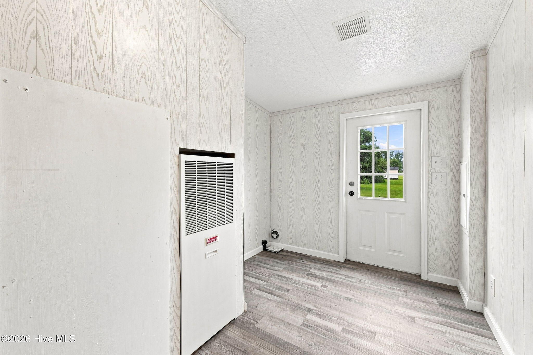 141 Woodview Lane Property Photo 10