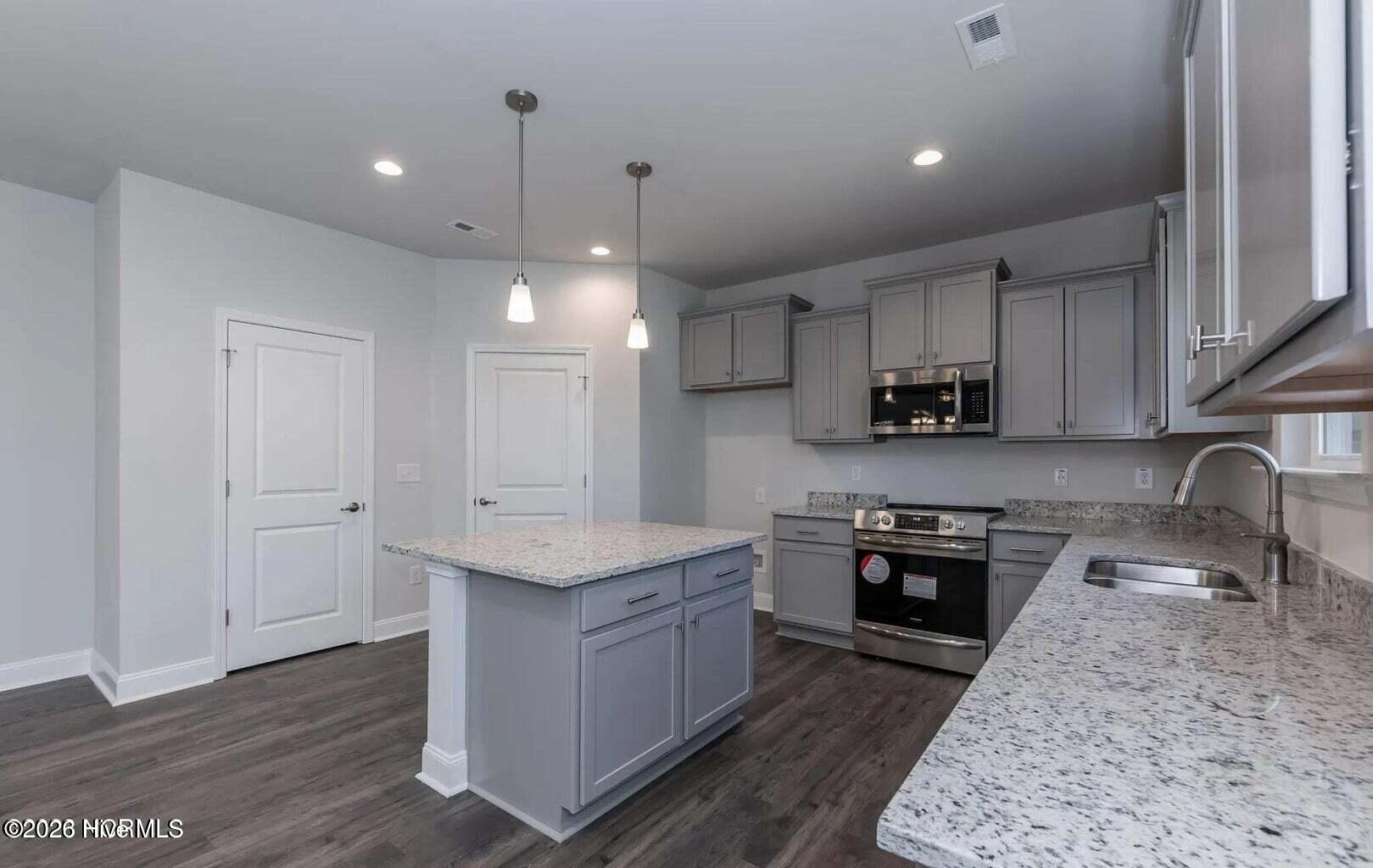 900 Harbour Pointe Drive Fh070 Property Photo 7