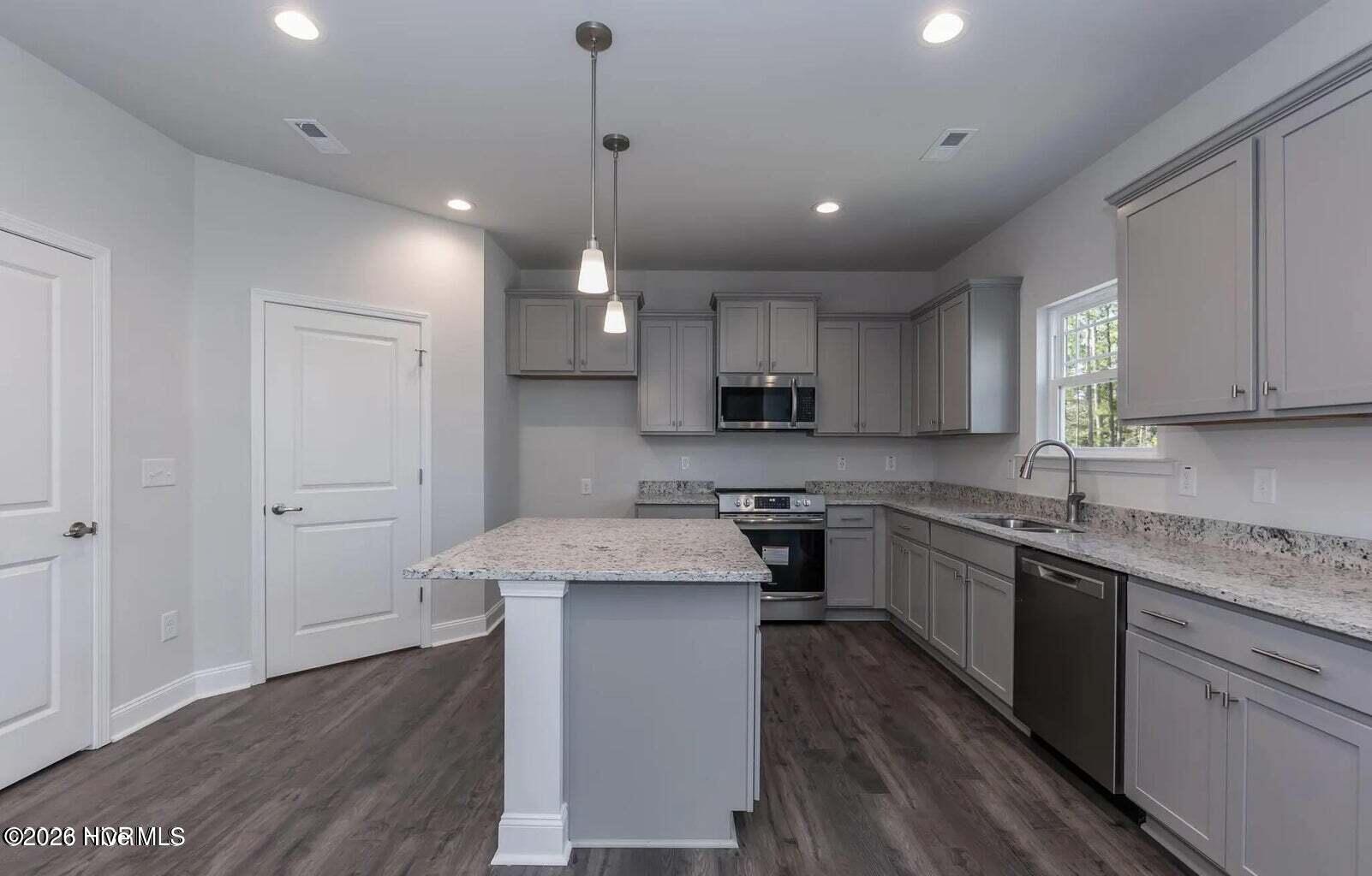 900 Harbour Pointe Drive Fh070 Property Photo 8