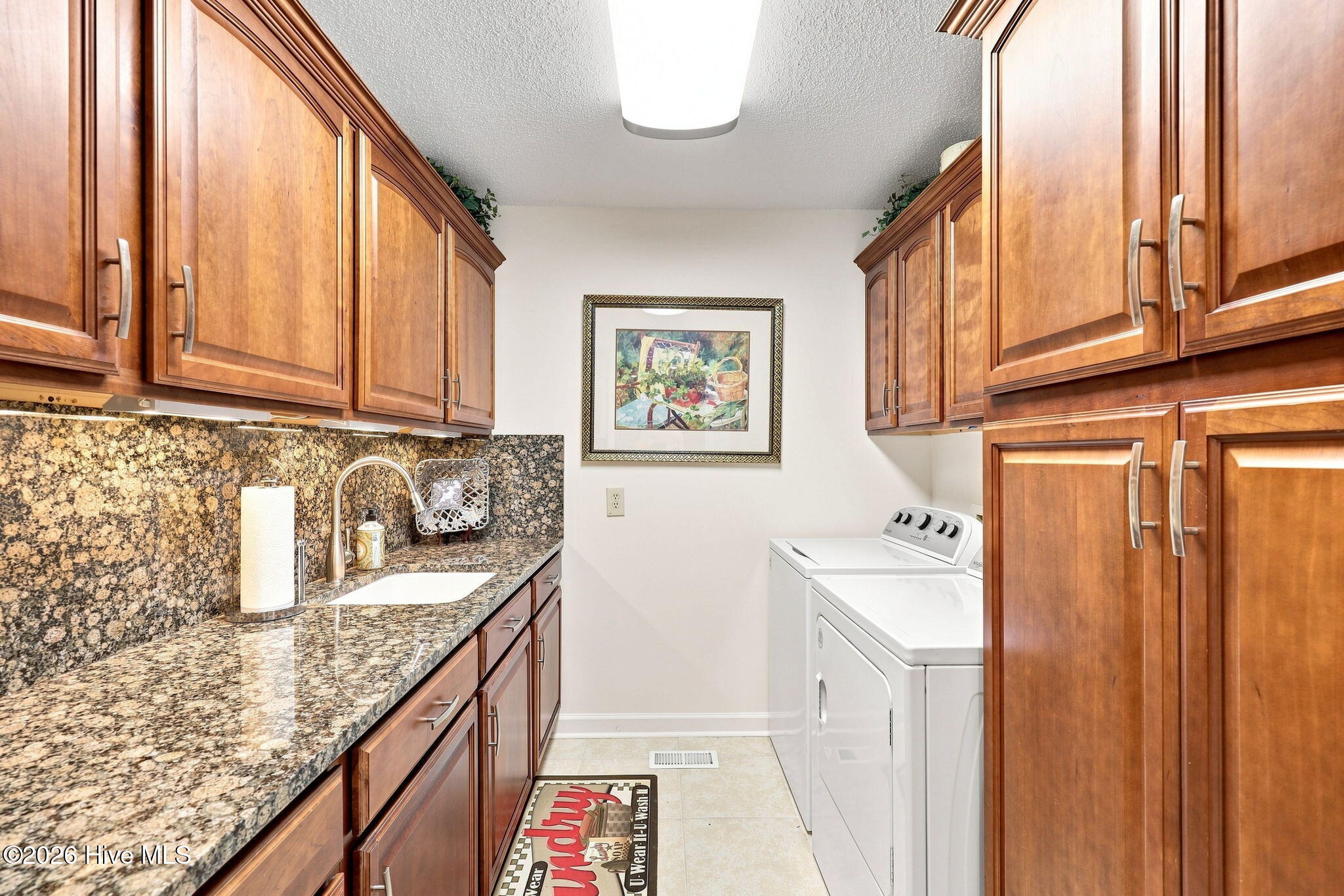 885 Monticello Drive Property Photo 25