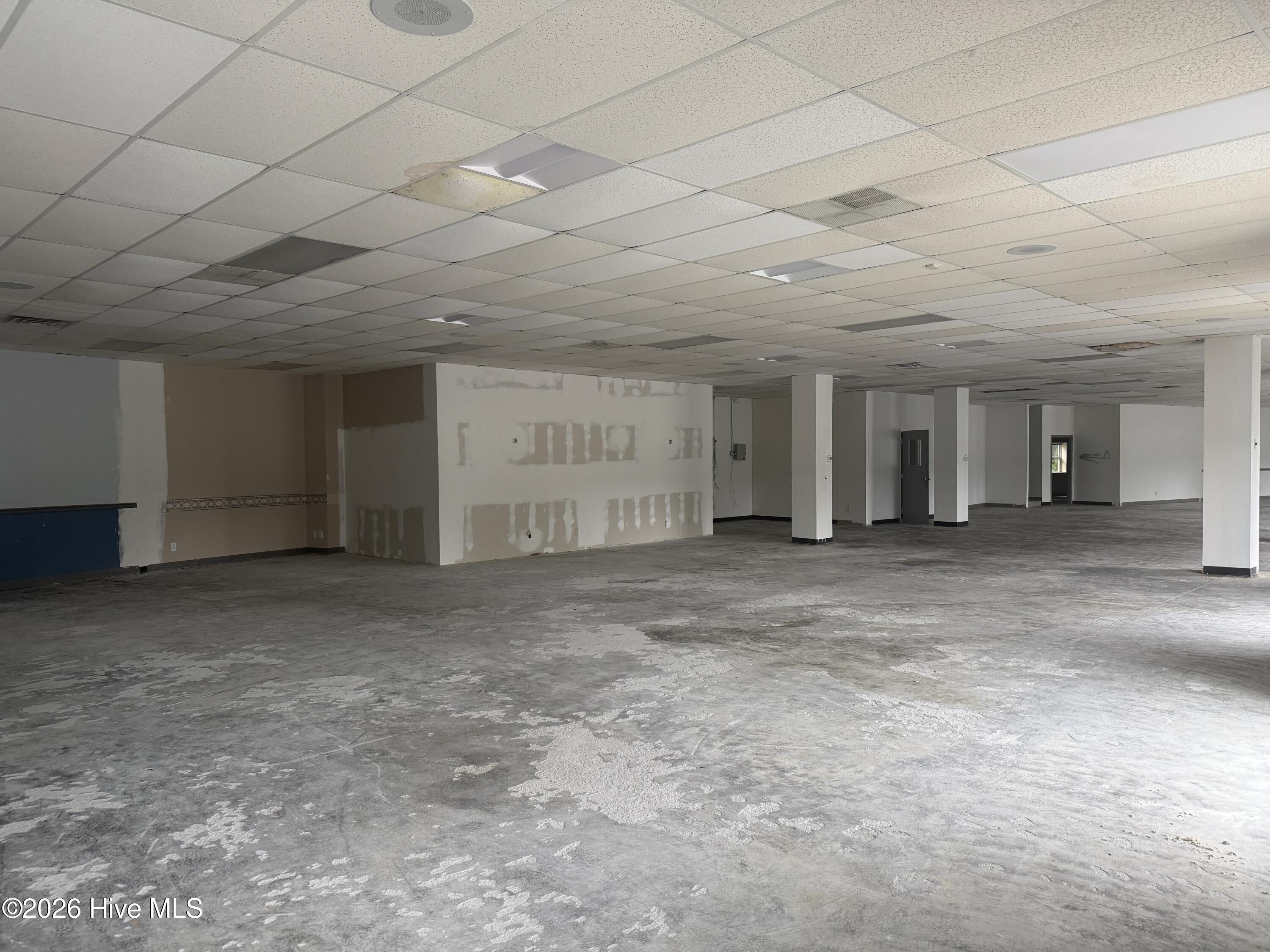 1385 John Small Avenue Property Photo 13
