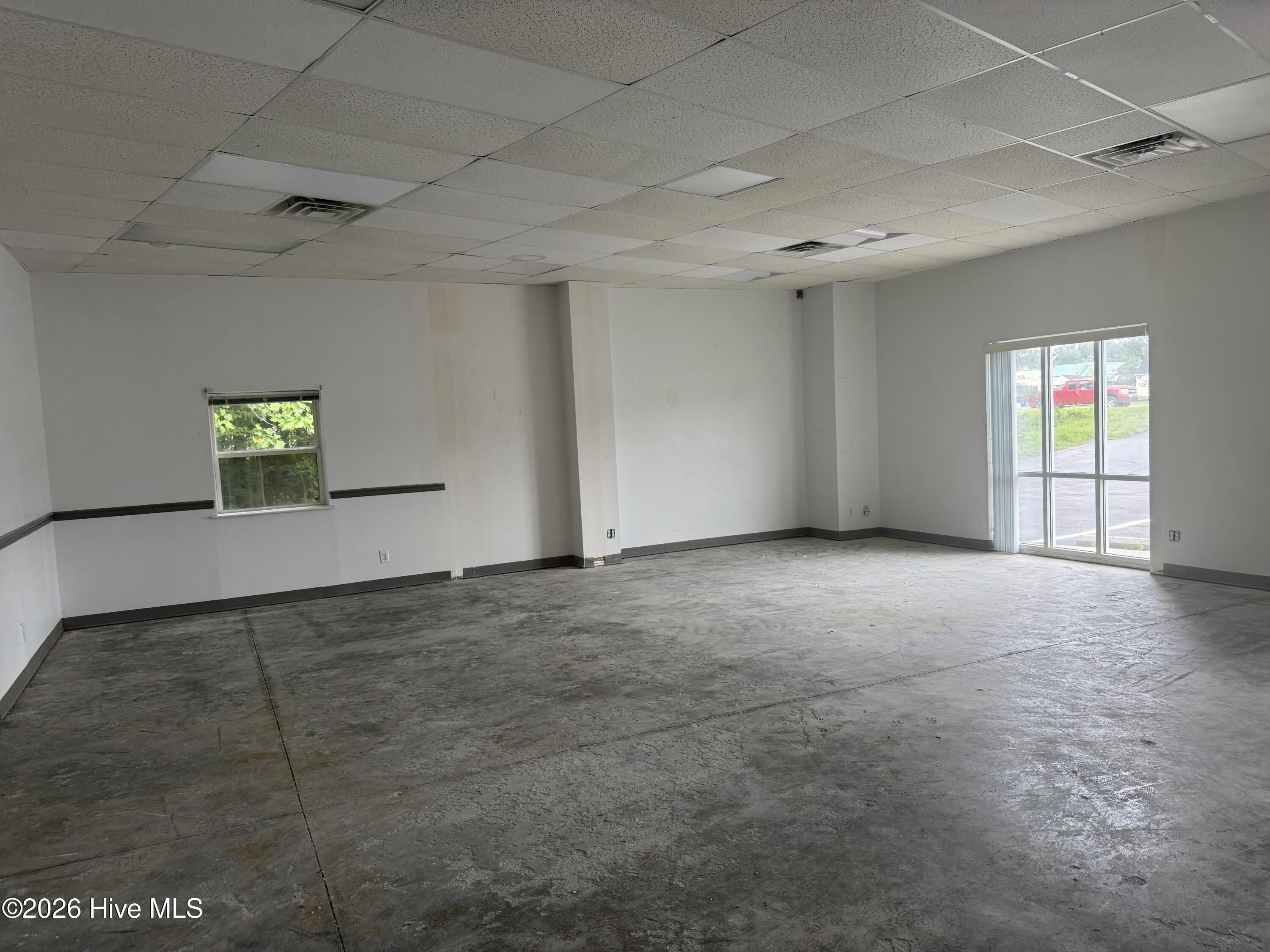 1385 John Small Avenue Property Photo 18