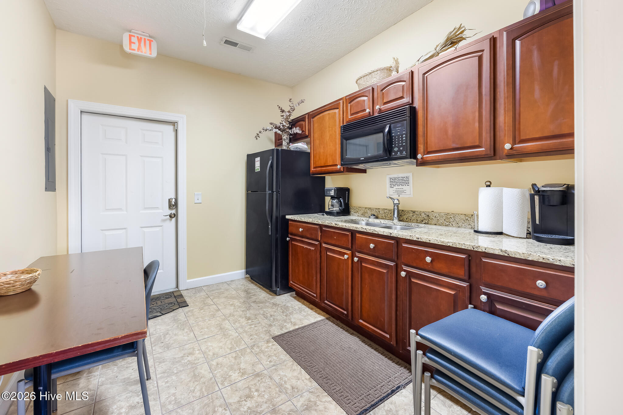 250 Magnolia Square Court Property Photo 9