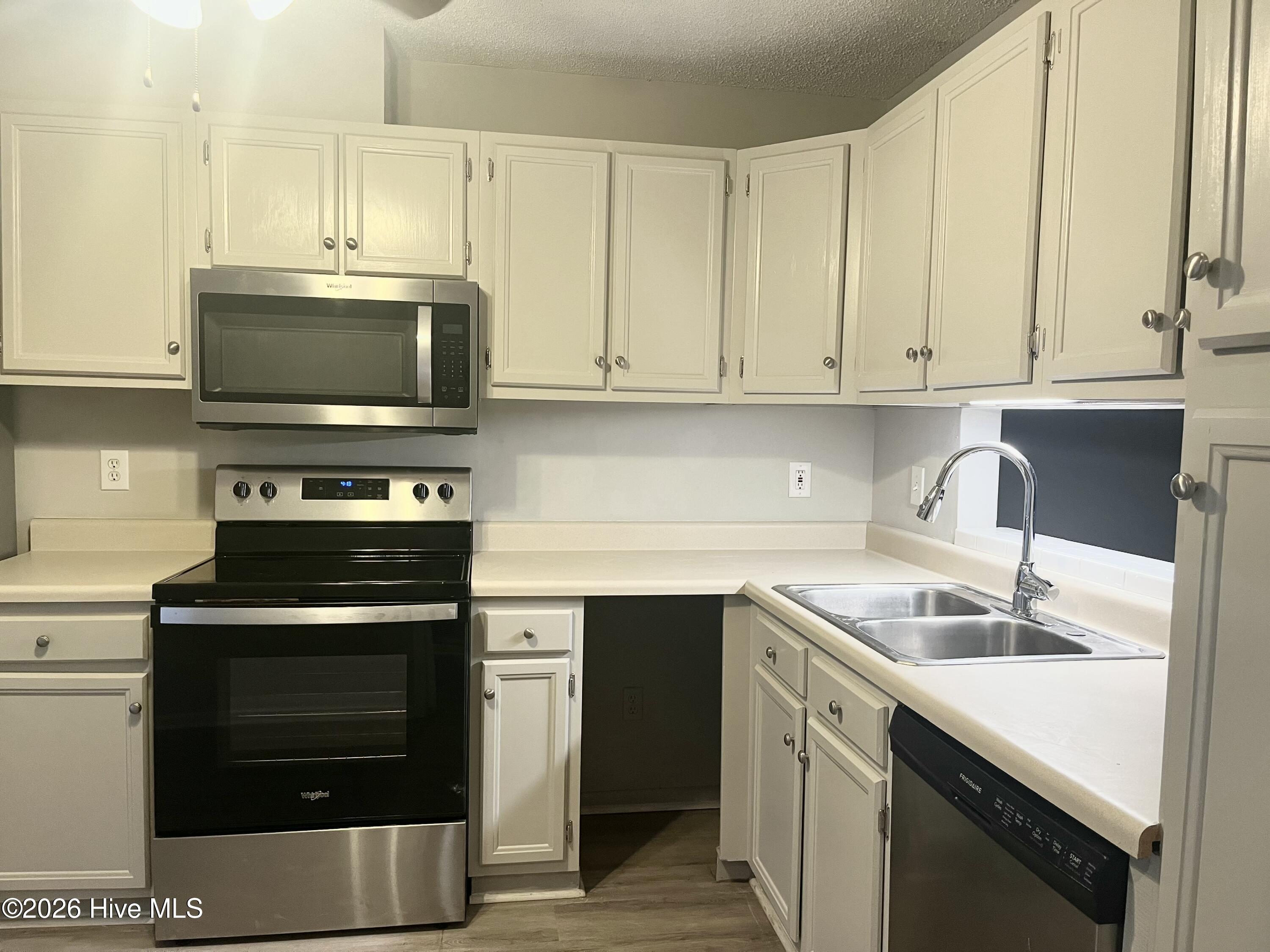 138 Mallards Cove Property Photo 6