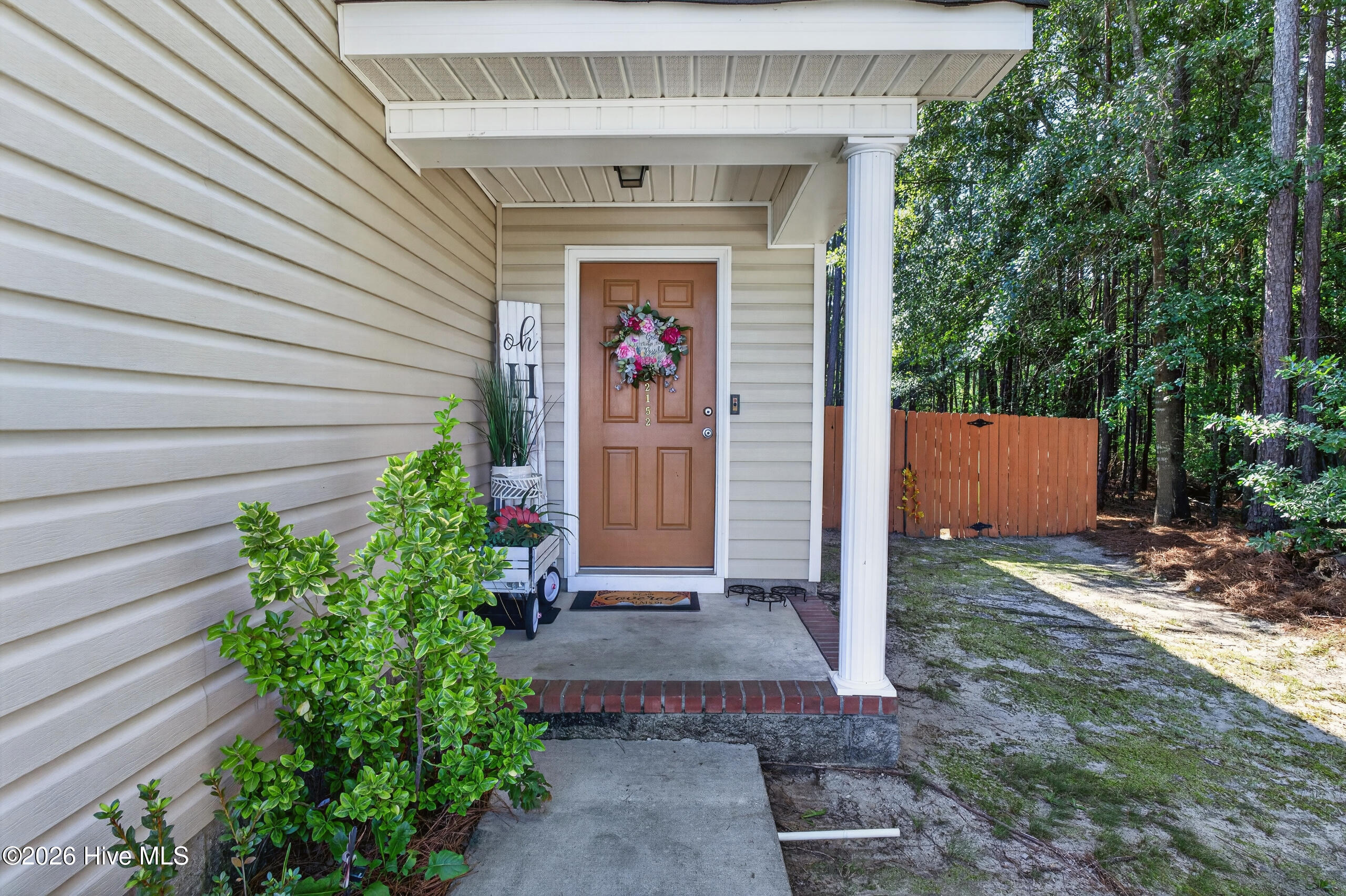 2152 Gardenview Drive Property Photo 5