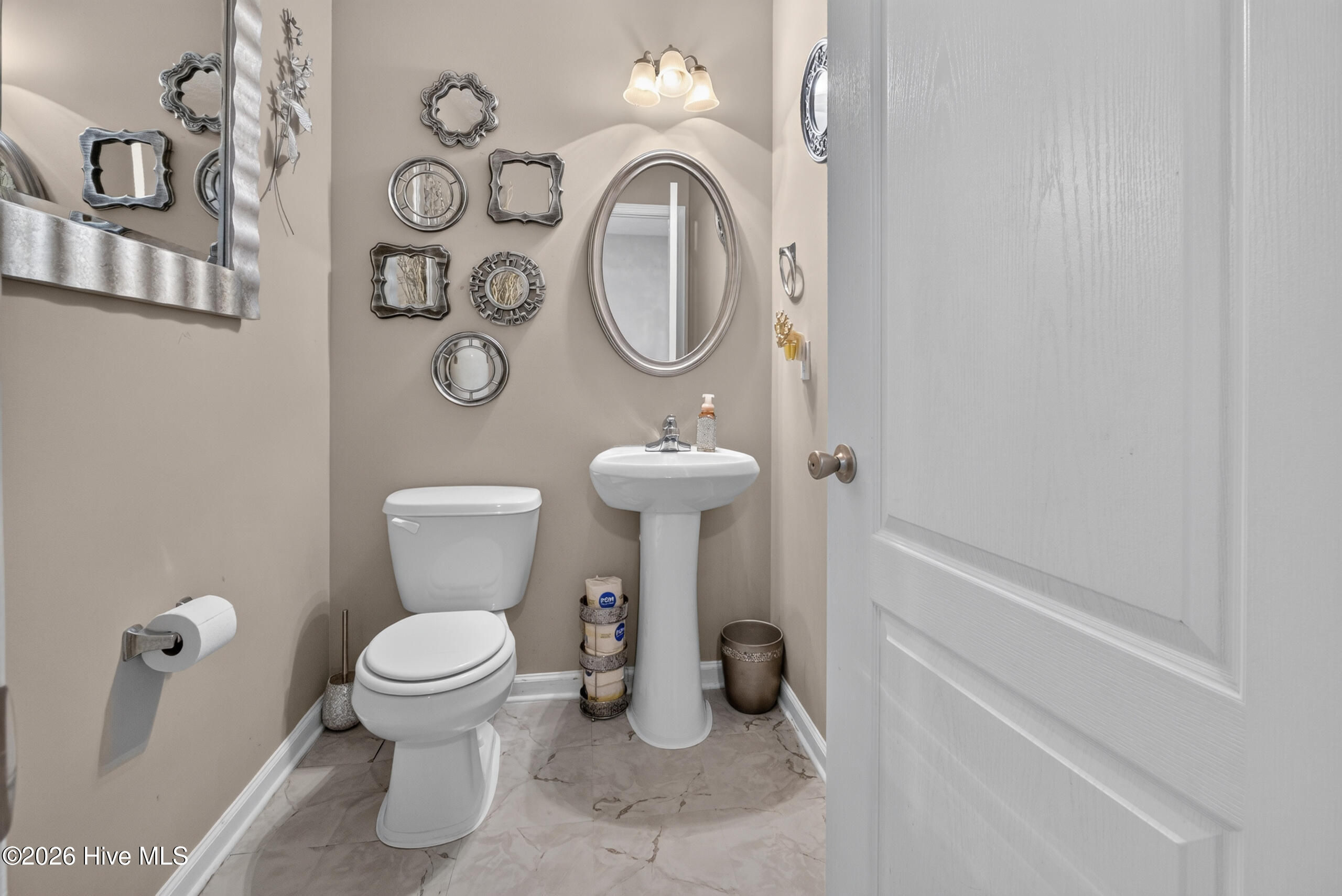 2152 Gardenview Drive Property Photo 11