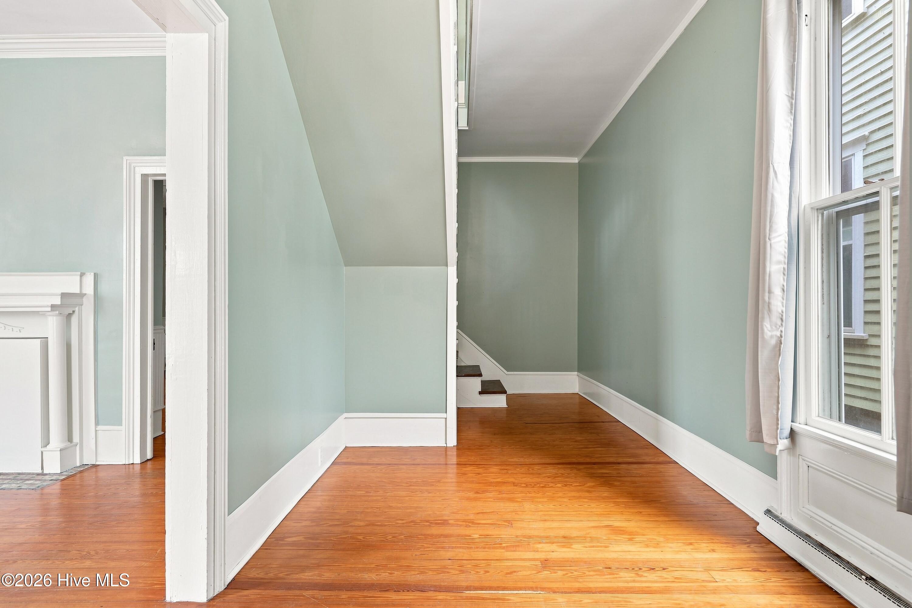 403 N Market Street Property Photo 5