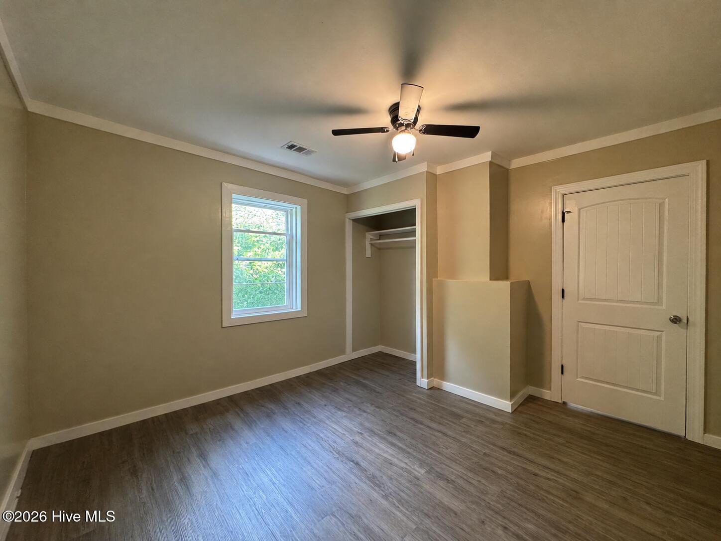 2133 Grand Boulevard Property Photo 9