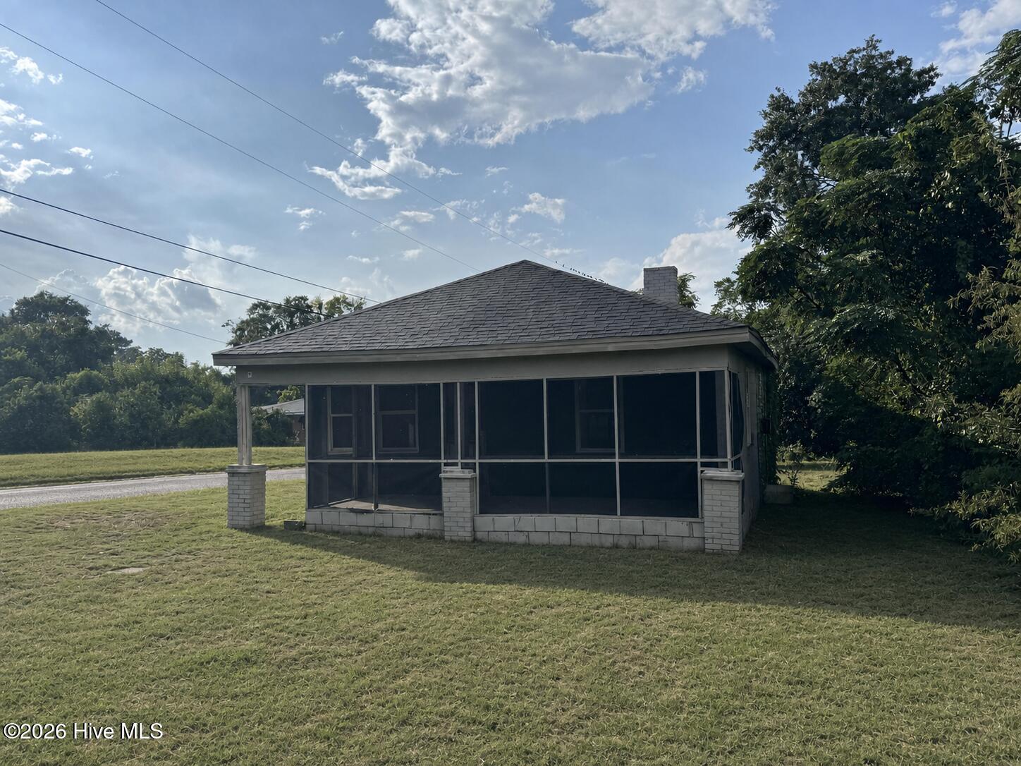 2133 Grand Boulevard Property Photo 13