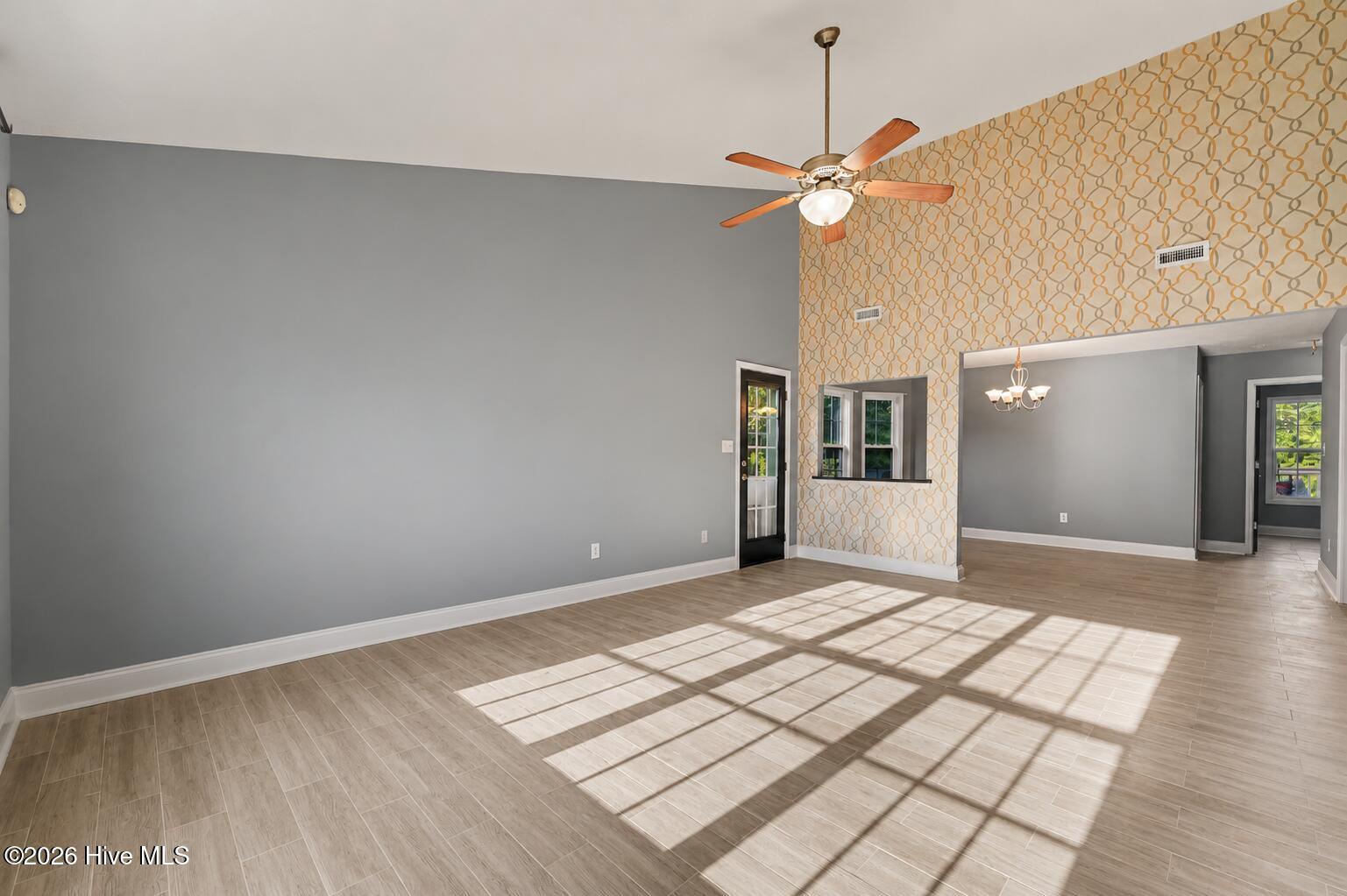 596 Colonial Hills Drive Property Photo 13
