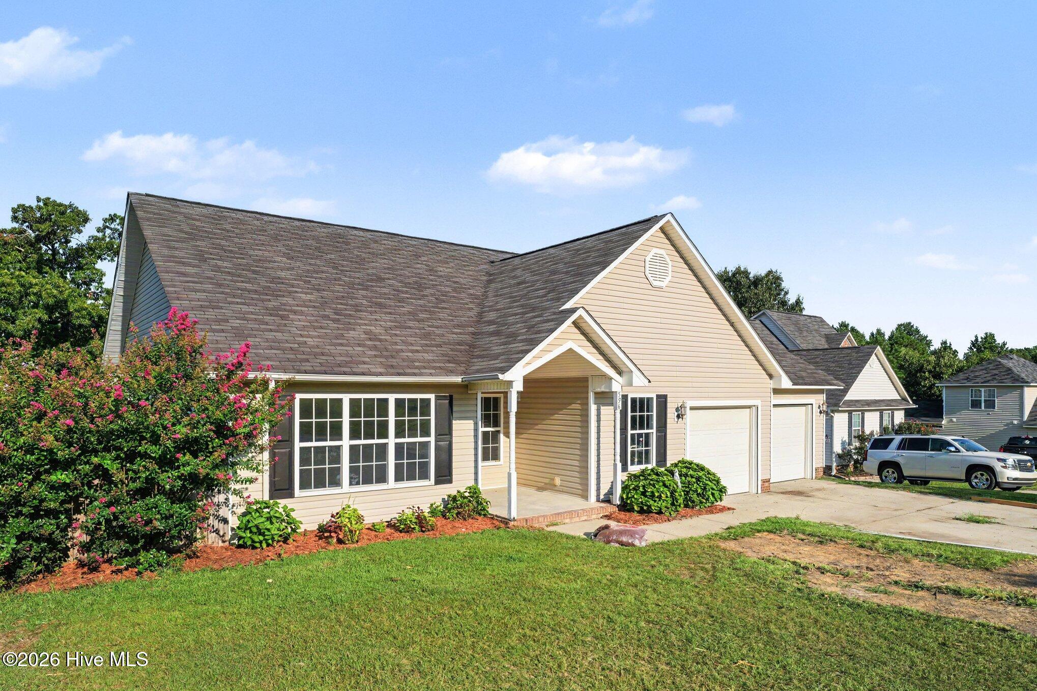 596 Colonial Hills Drive Property Photo 15