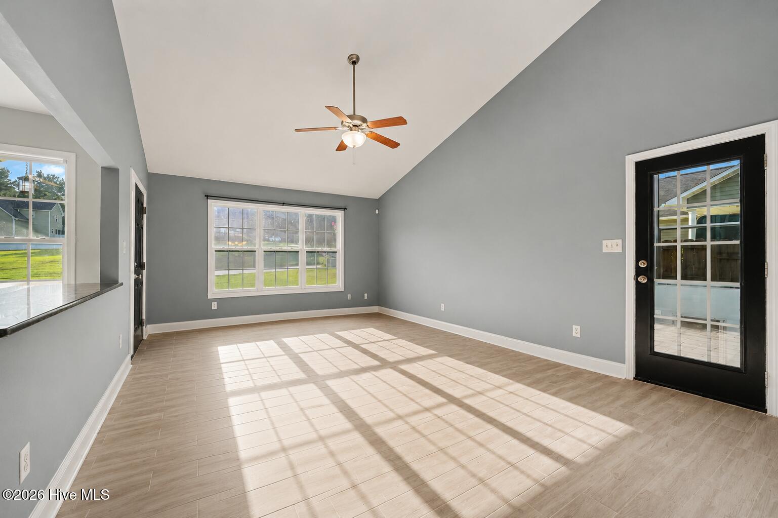 596 Colonial Hills Drive Property Photo 16