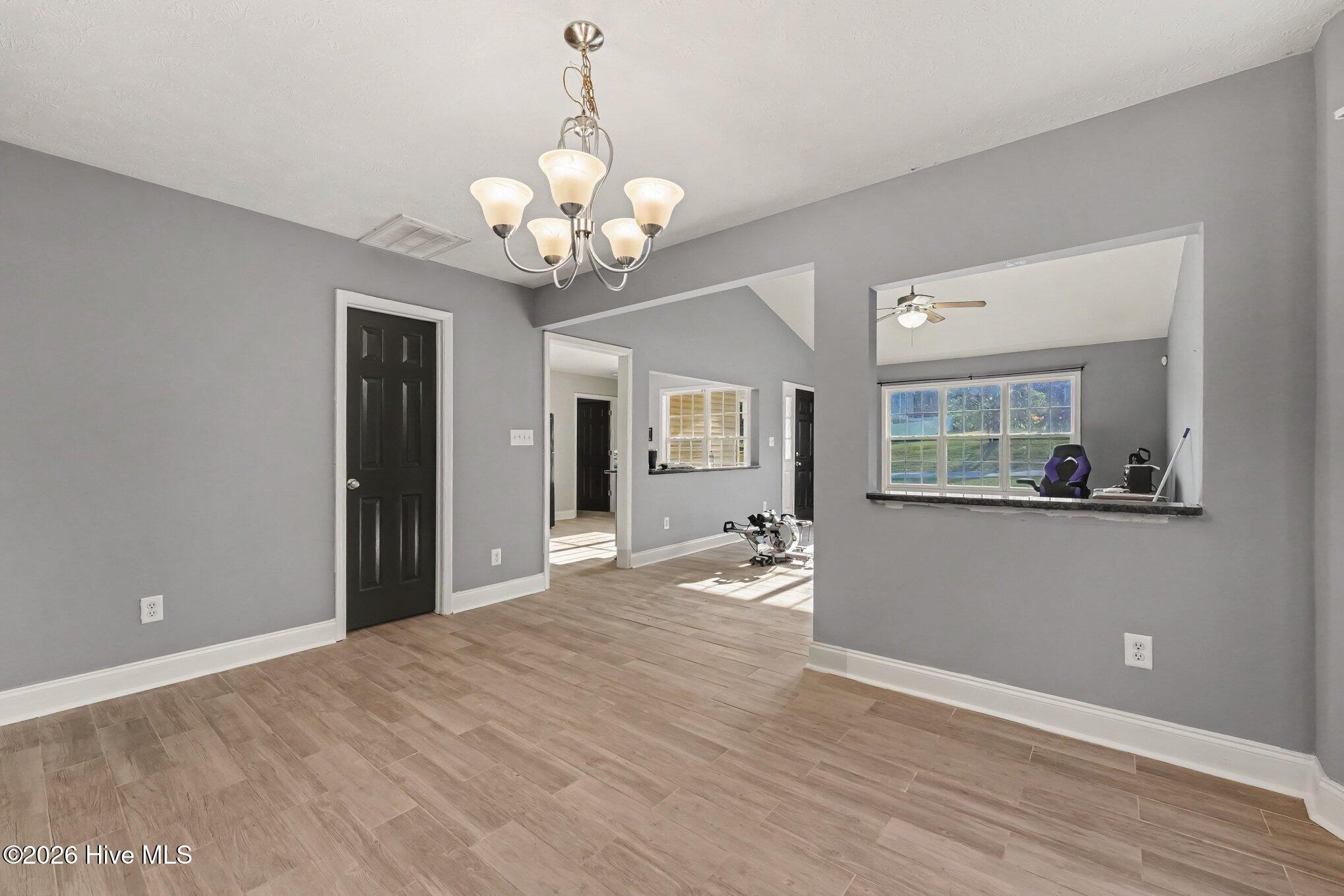 596 Colonial Hills Drive Property Photo 17