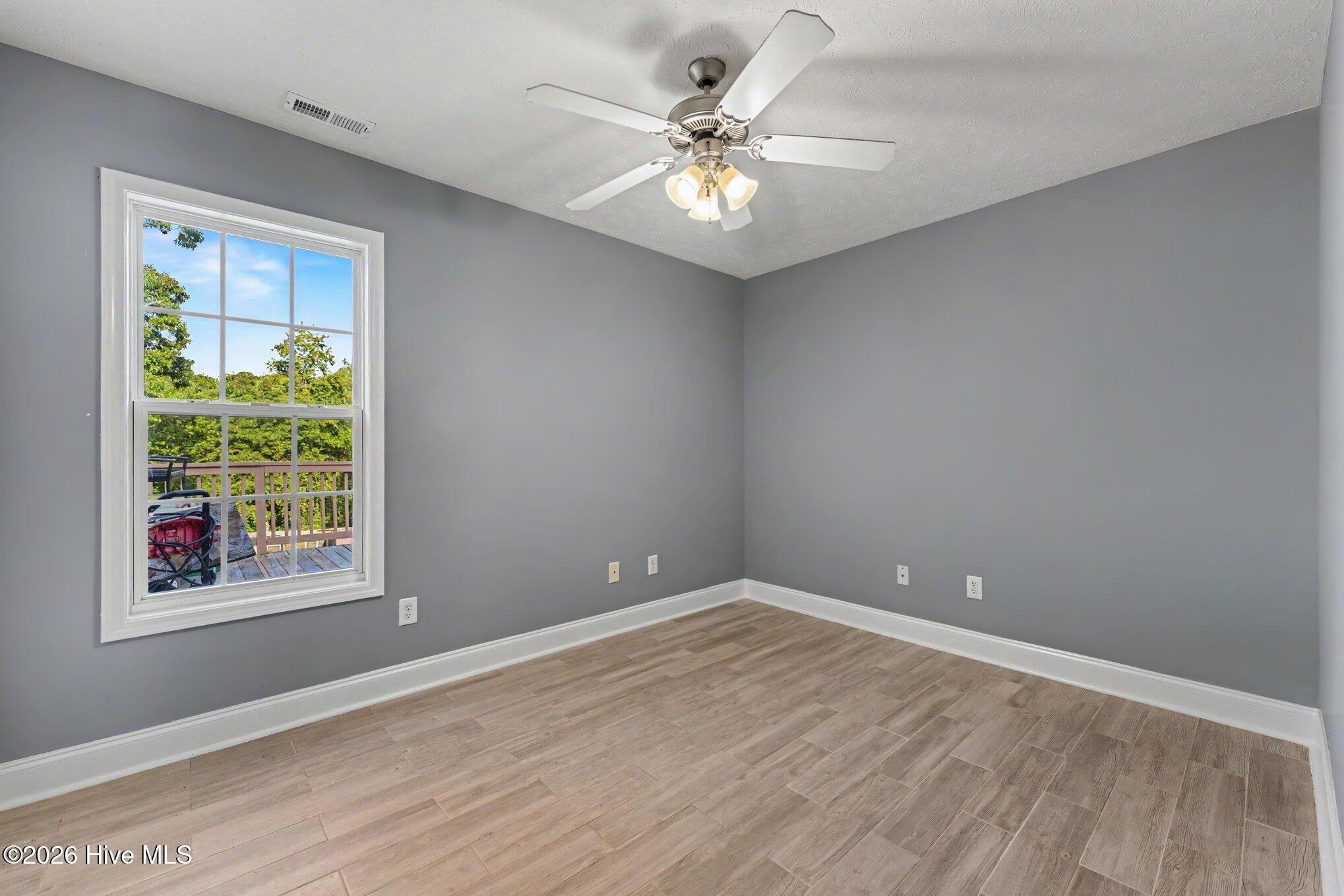 596 Colonial Hills Drive Property Photo 22