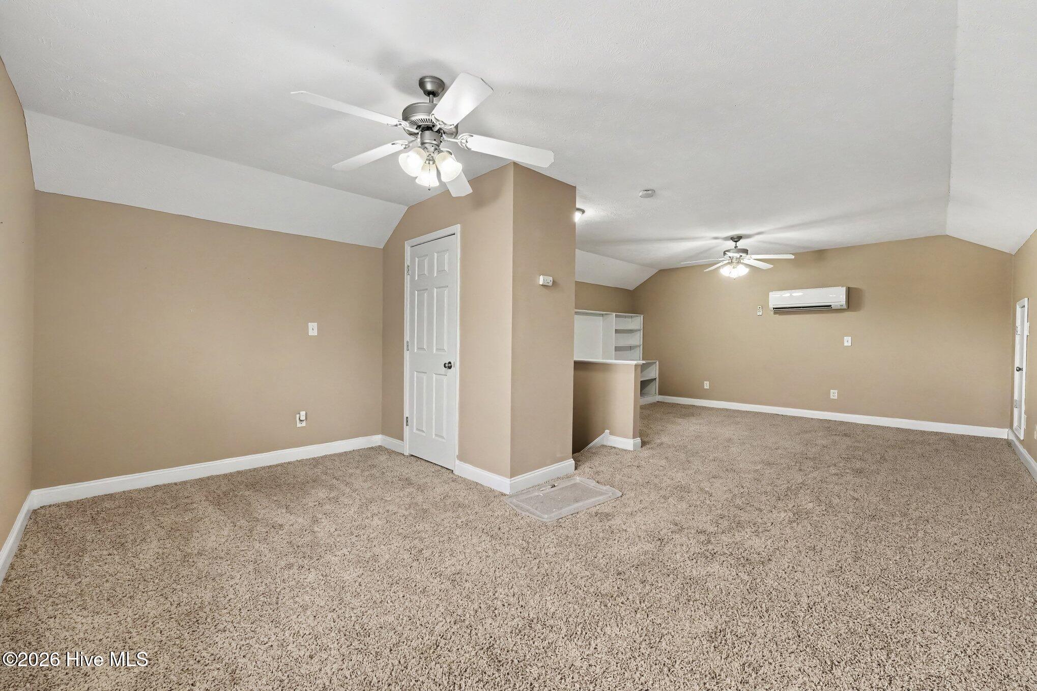 596 Colonial Hills Drive Property Photo 28