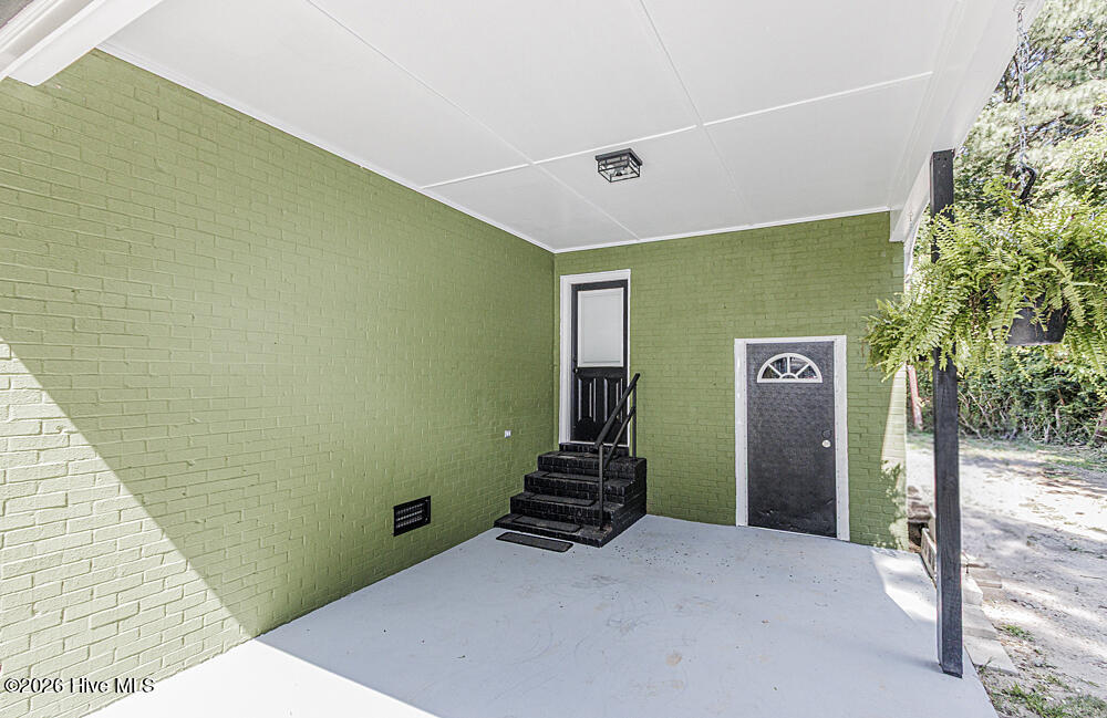 115 Walter Drive Property Photo 5