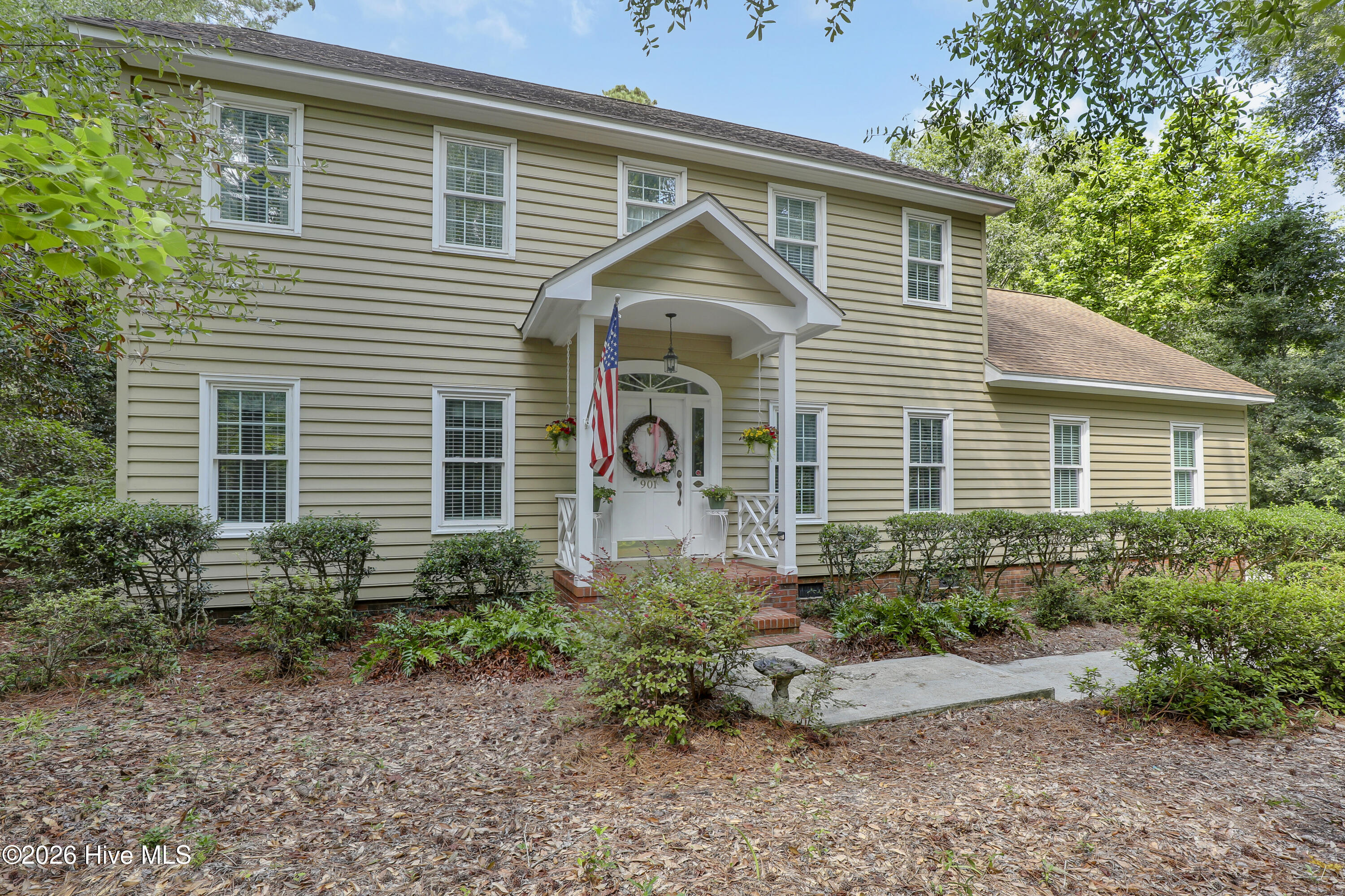 901 Saltwood Lane Property Photo 3