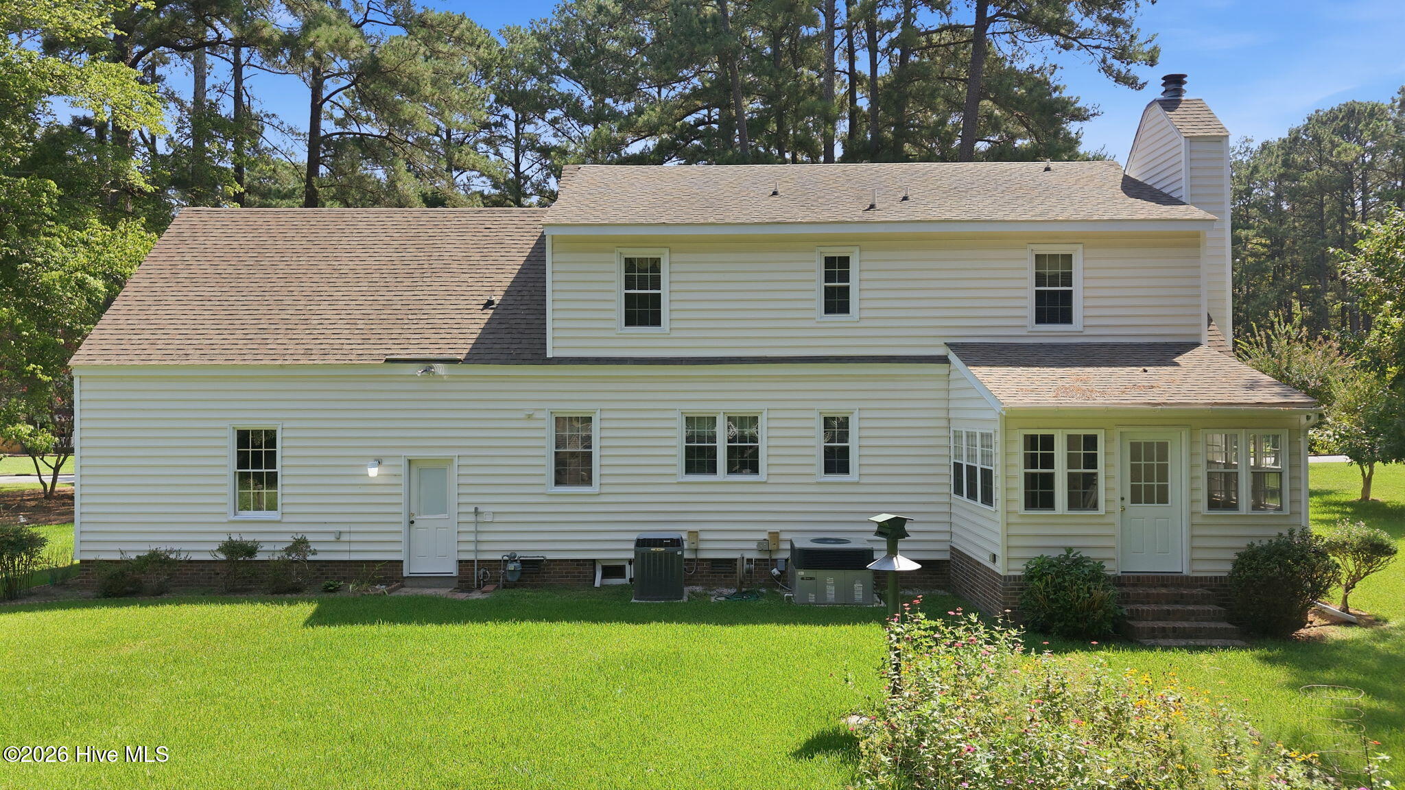 1404 Canterbury Road Property Photo 11