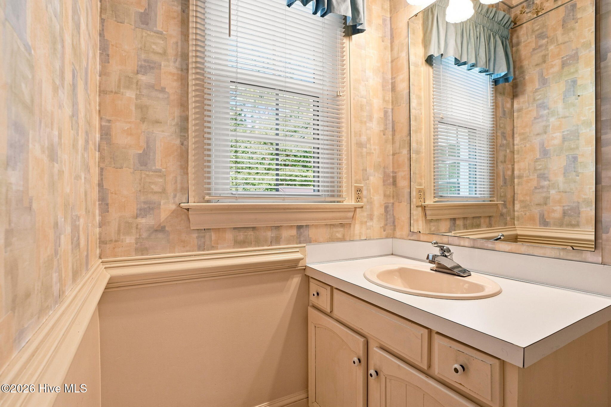 1404 Canterbury Road Property Photo 33