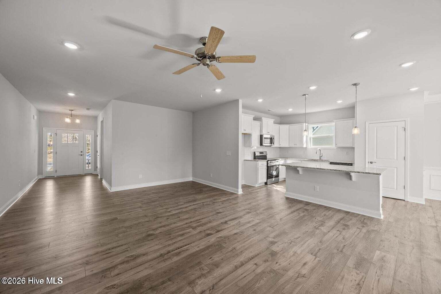 811 Pelican Drive Property Photo 3