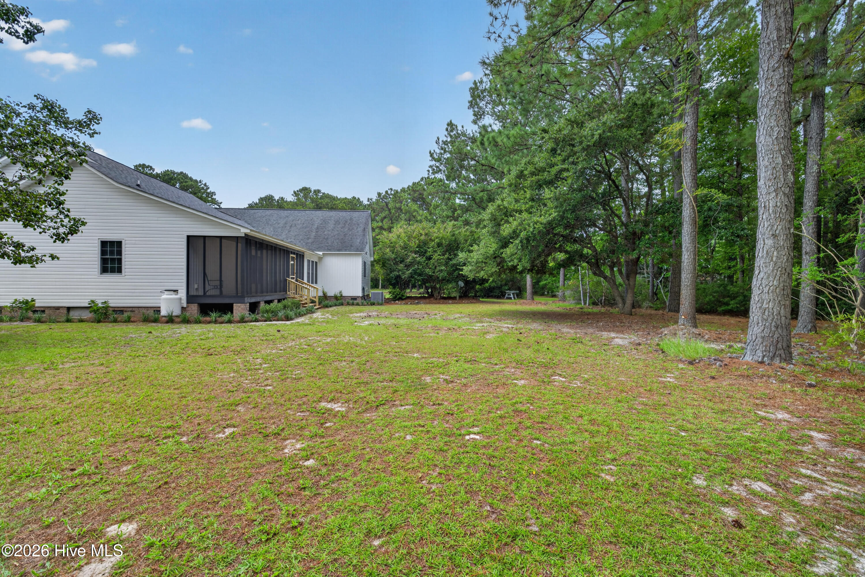 21 Oyster Point Lane Property Photo 9