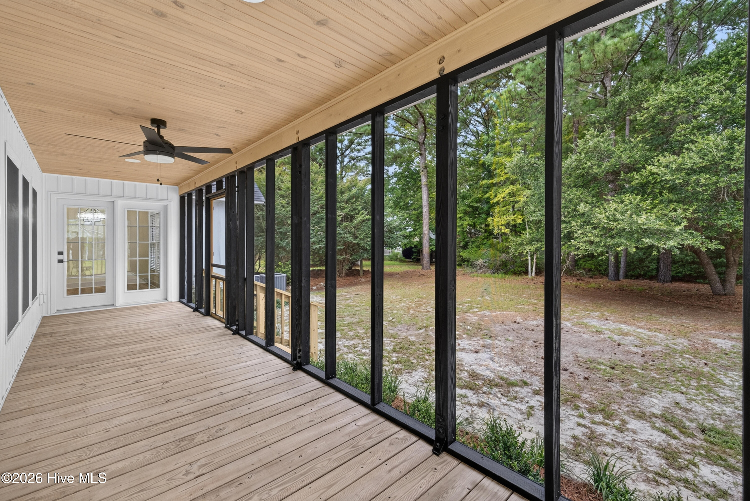 21 Oyster Point Lane Property Photo 52