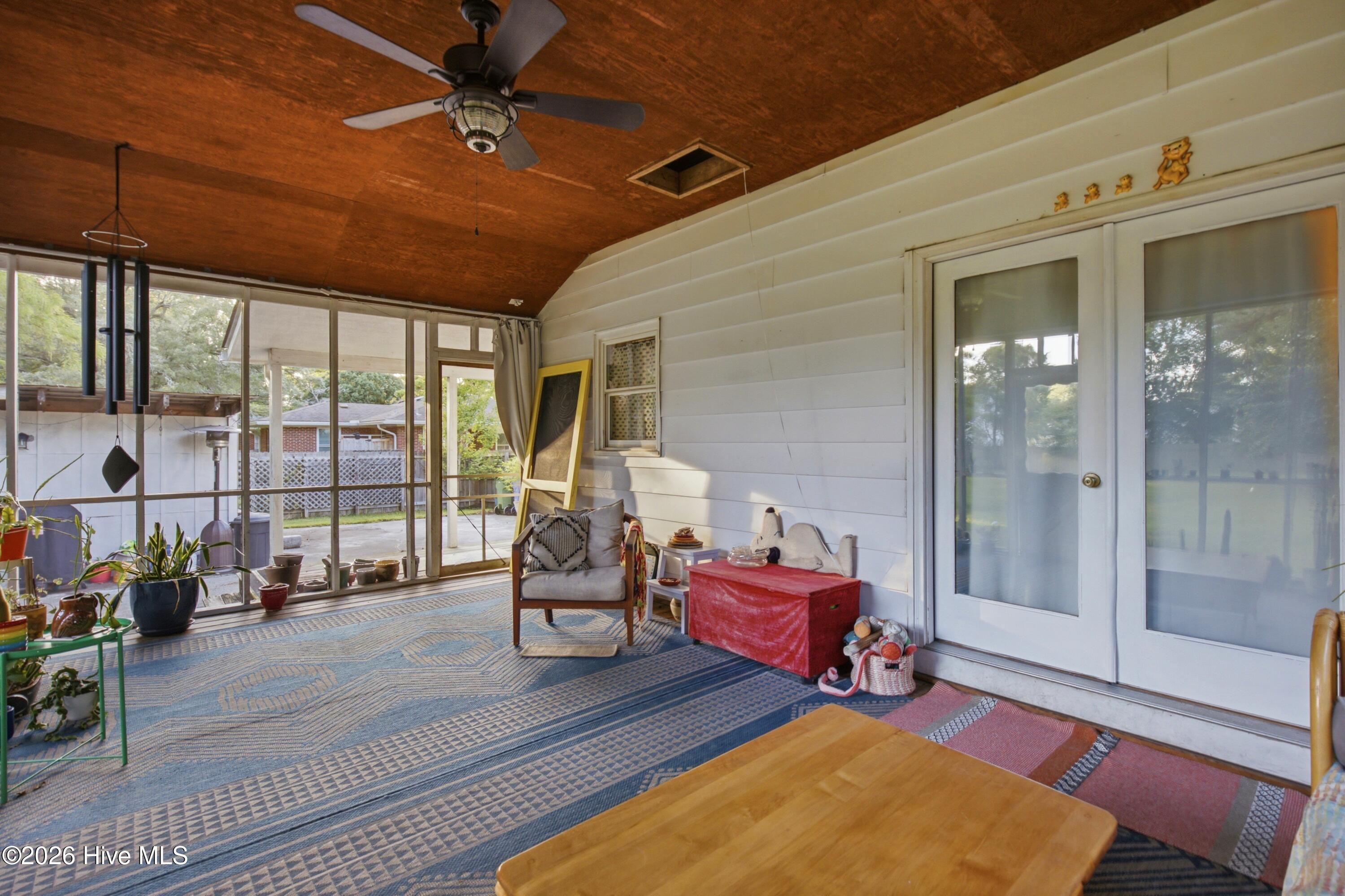 4108 Park Avenue Property Photo 20