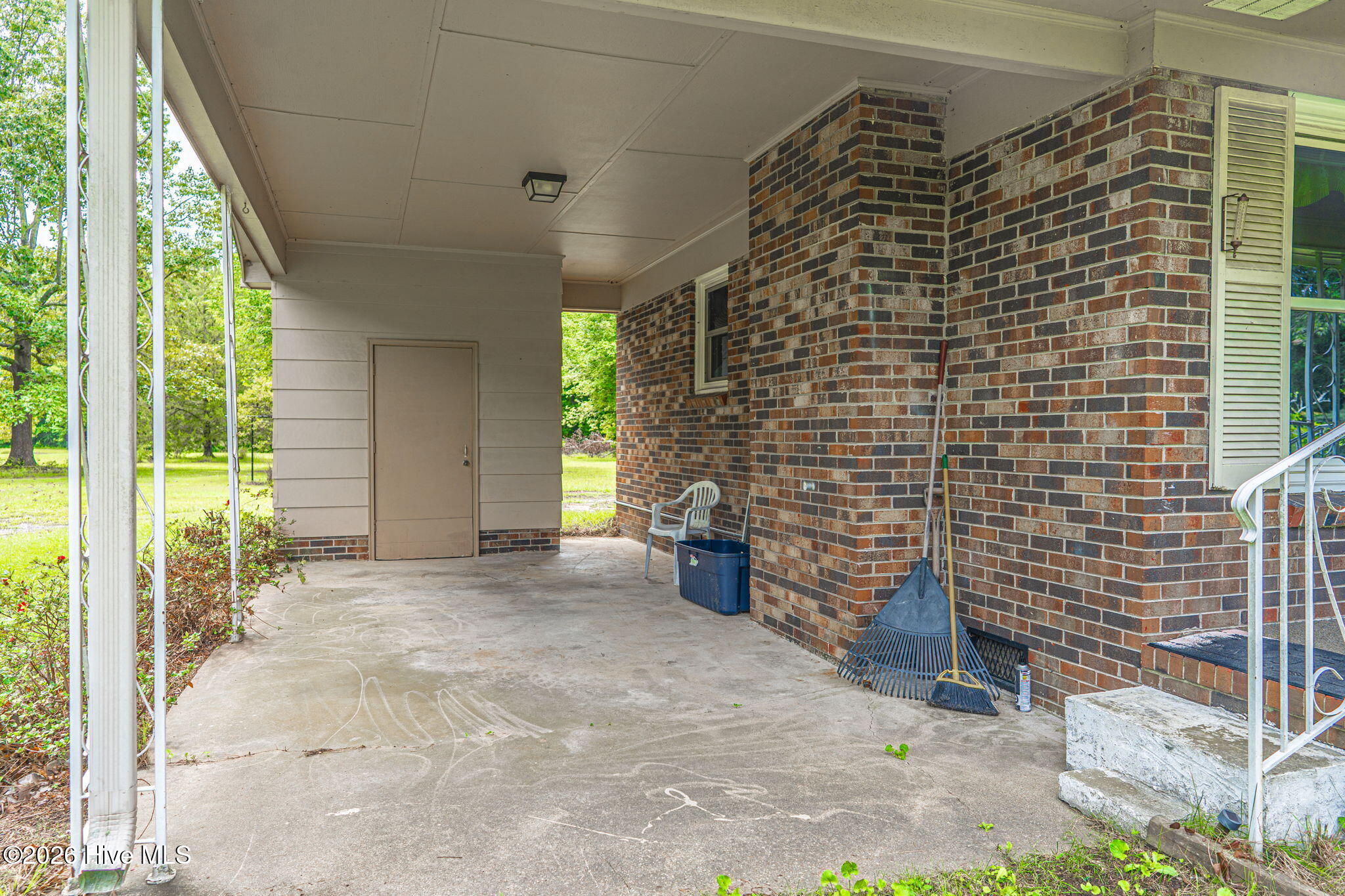190 Morgan Drive Property Photo 3
