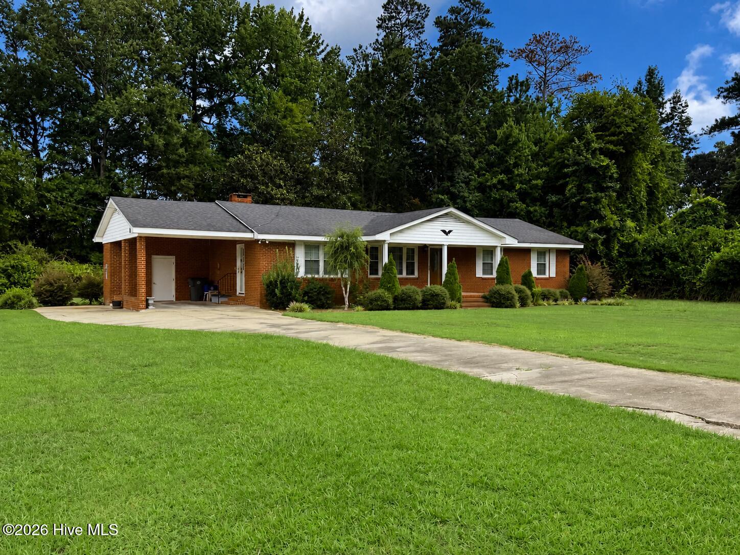 201 Forest Drive Property Photo 3