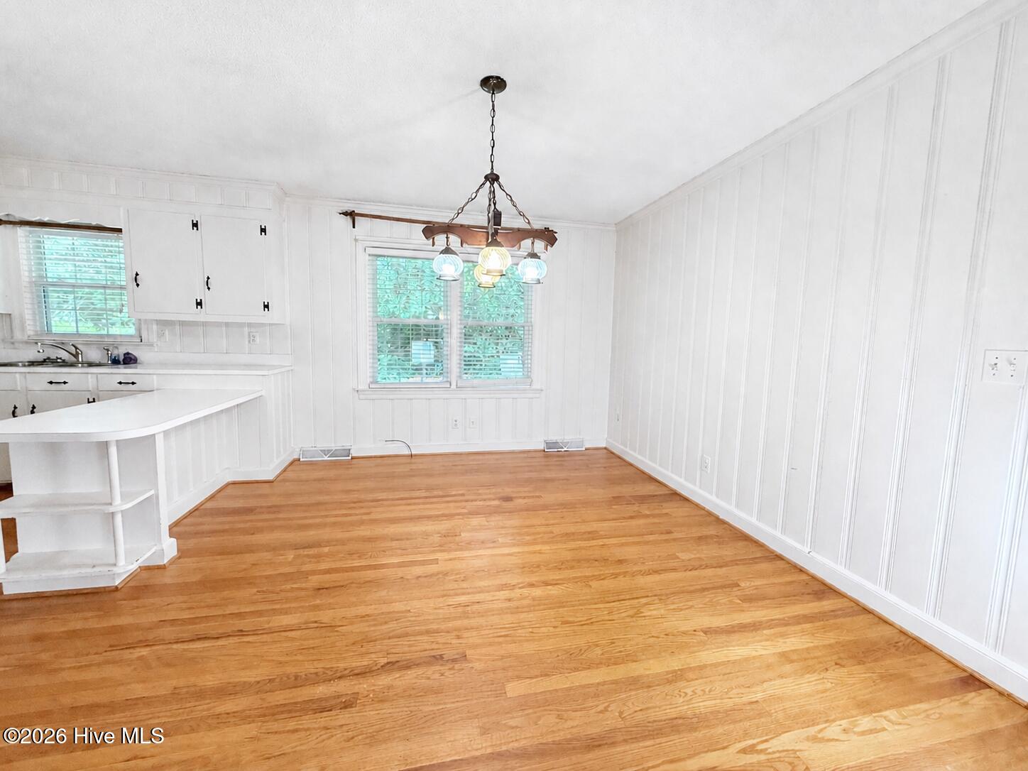 201 Forest Drive Property Photo 7