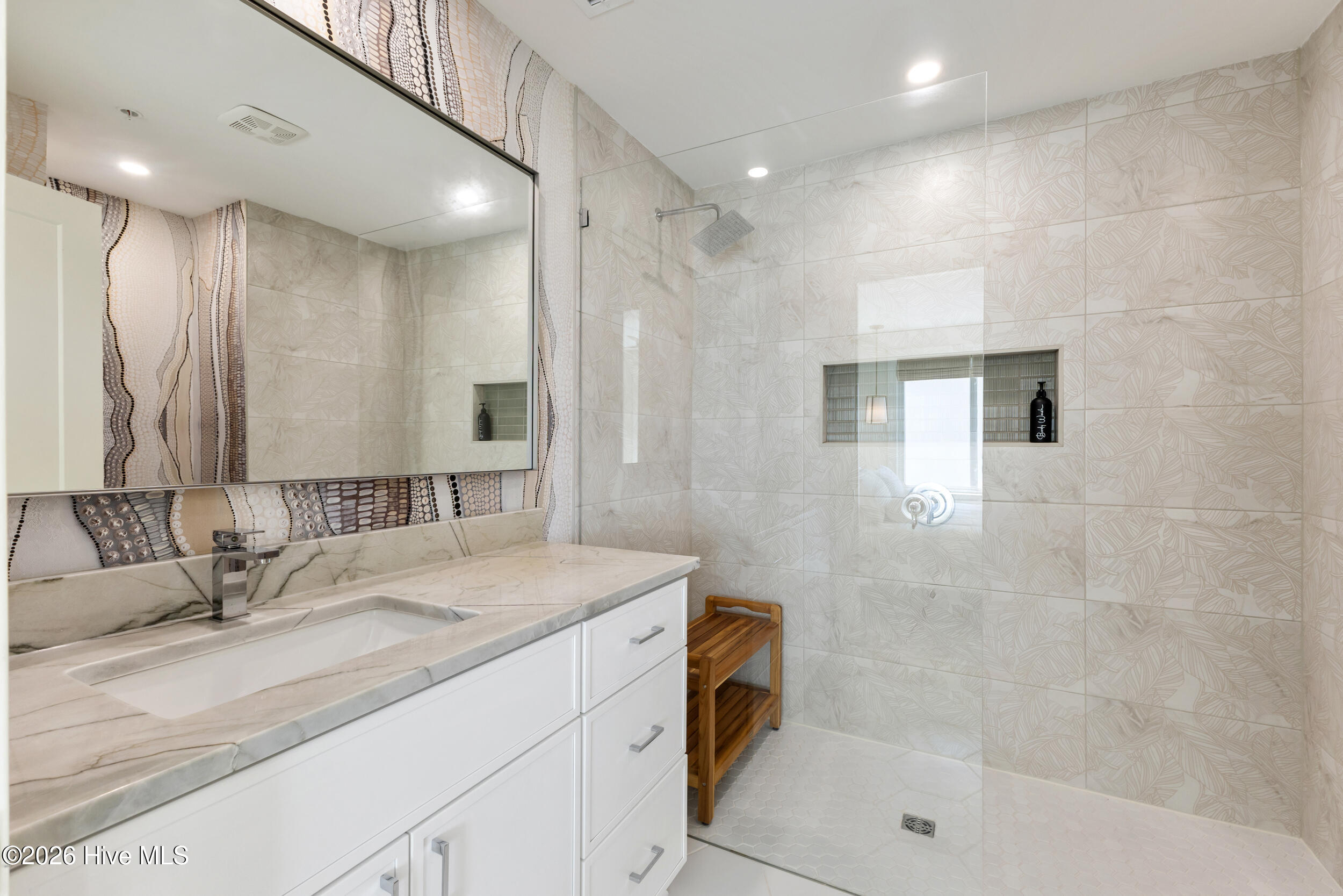 1800 Canal Drive 307 Property Photo 21