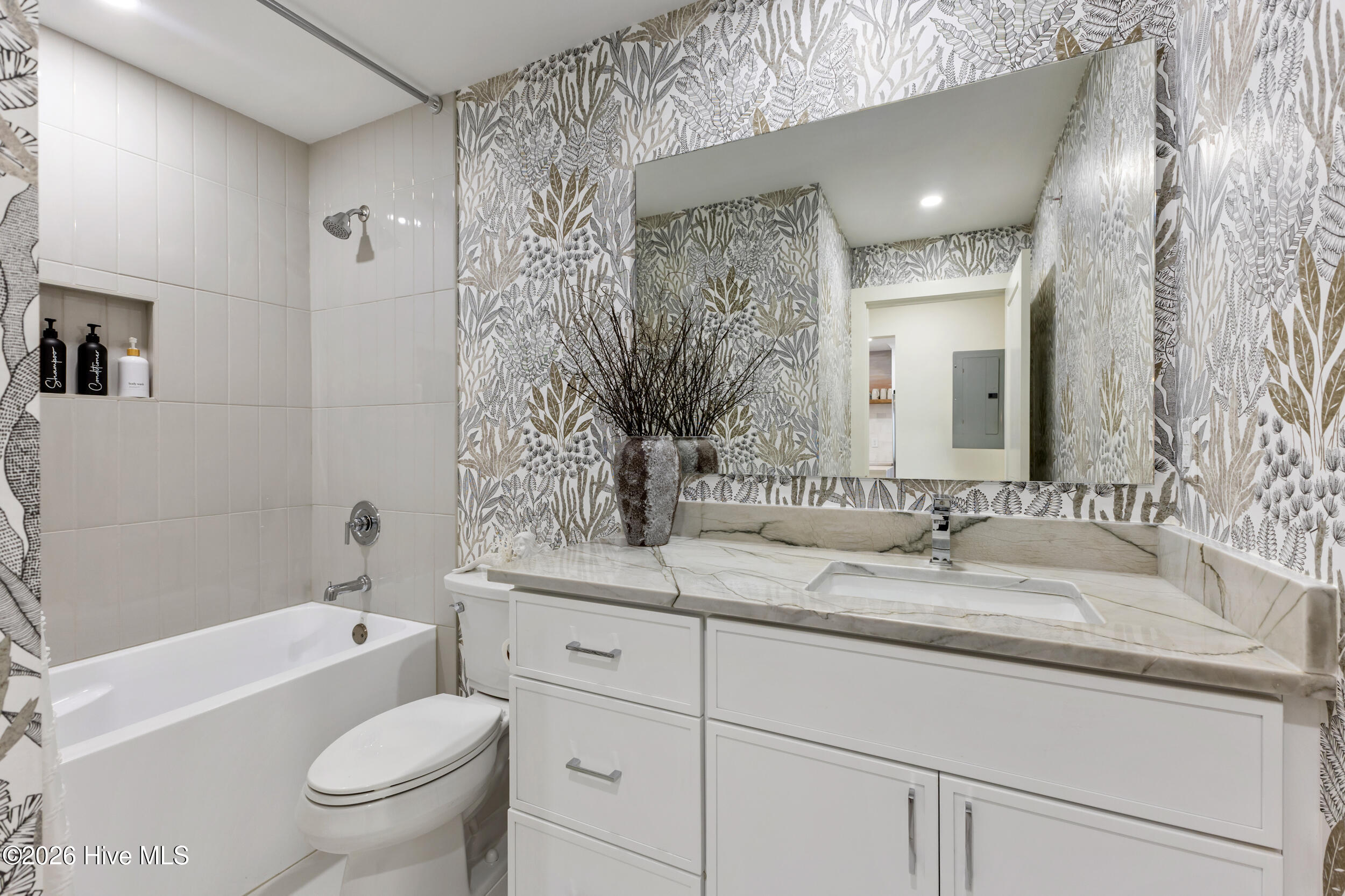 1800 Canal Drive 307 Property Photo 24
