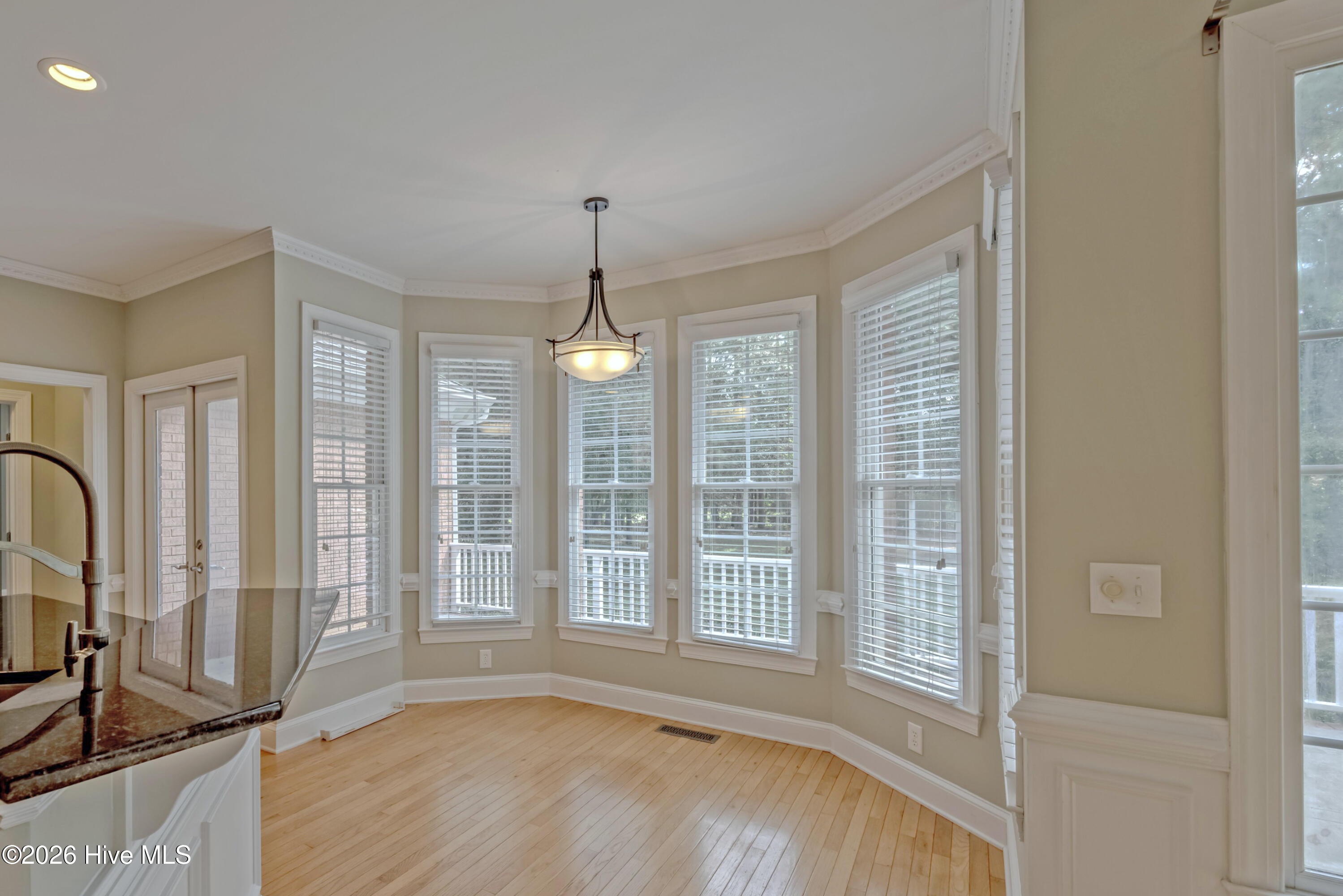 254 W Winding Way Property Photo 10