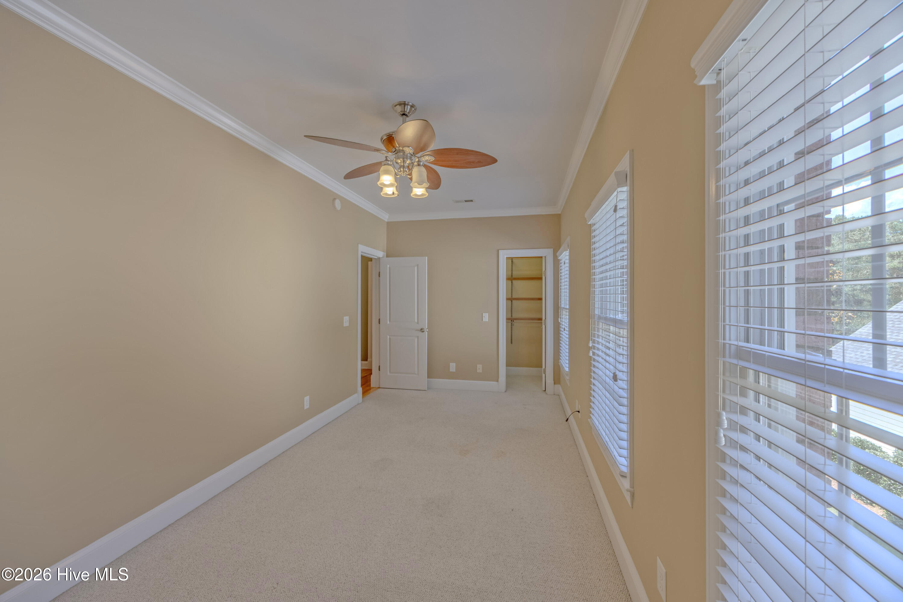 254 W Winding Way Property Photo 40