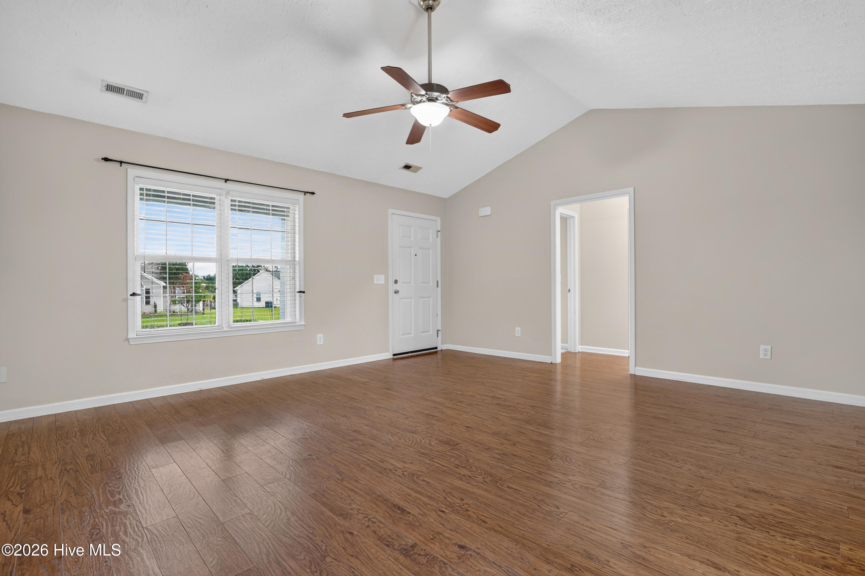321 Rose Bud Lane Property Photo 6