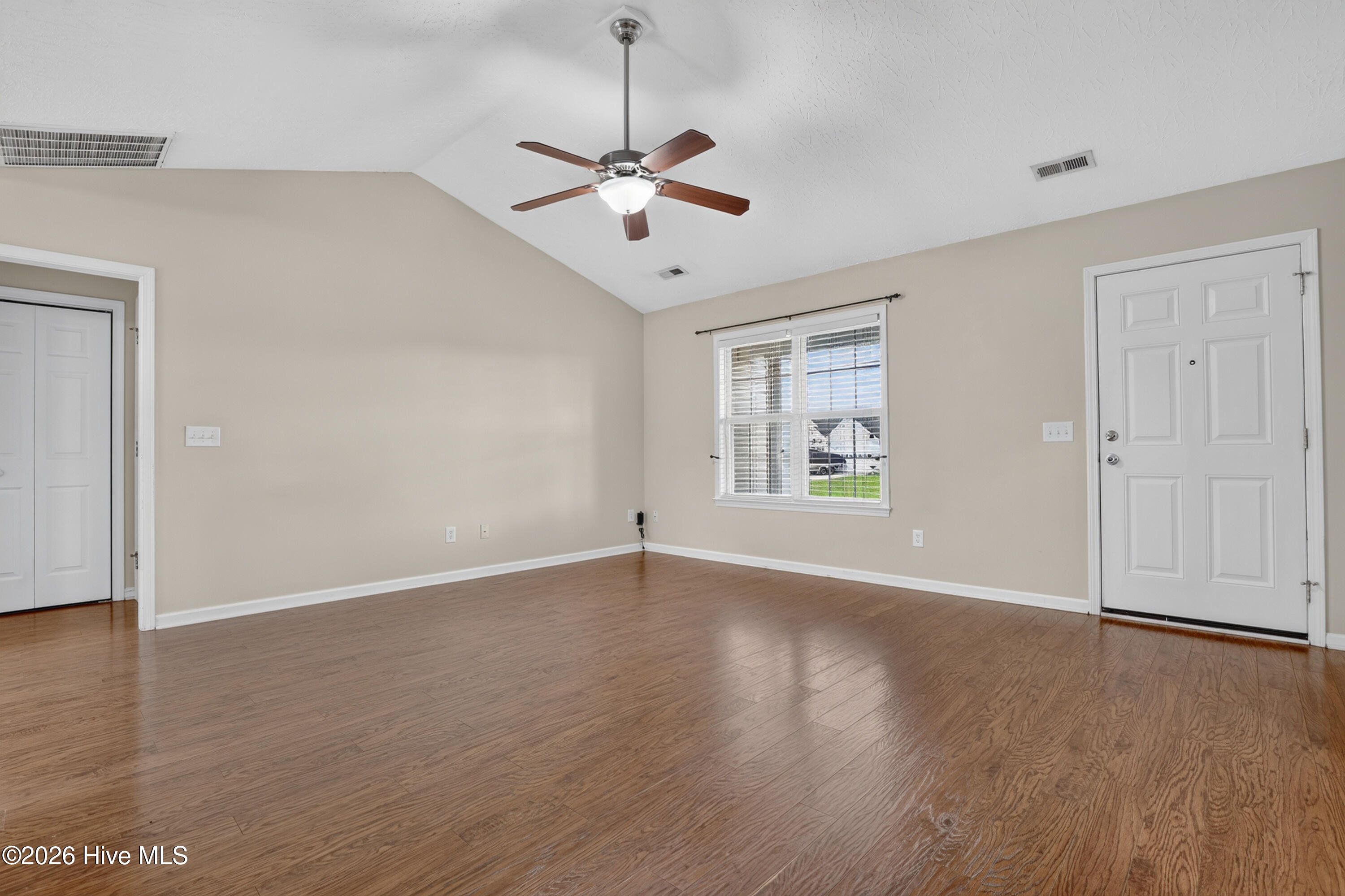 321 Rose Bud Lane Property Photo 7