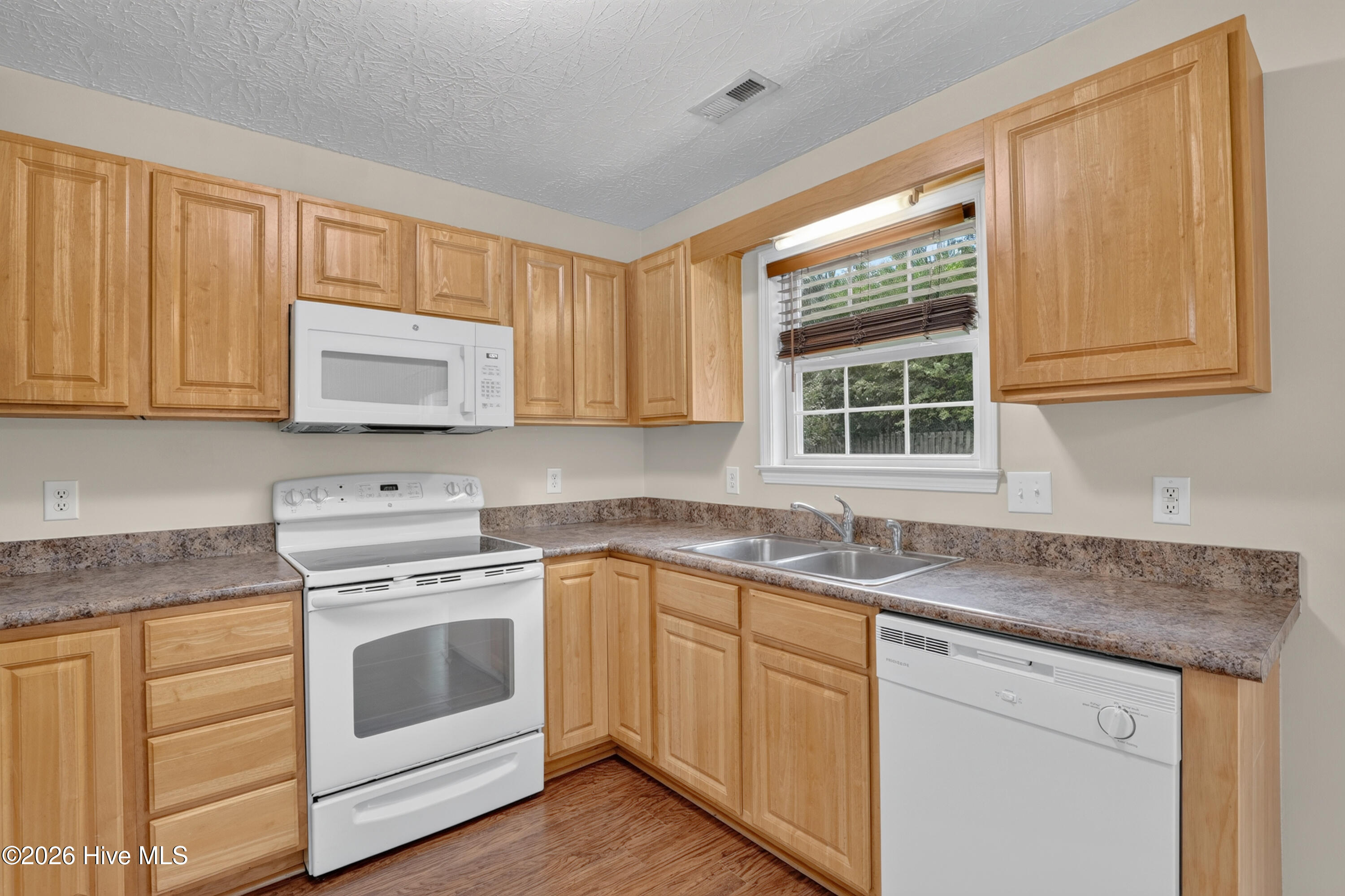 321 Rose Bud Lane Property Photo 10