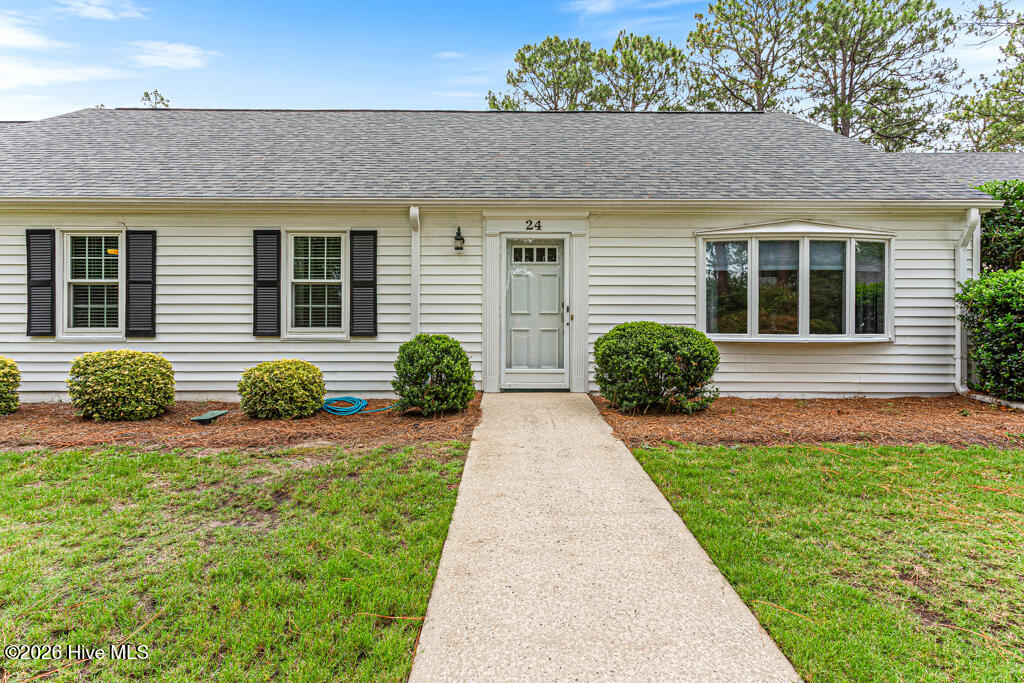 24 Village Green Circle Property Photo 2