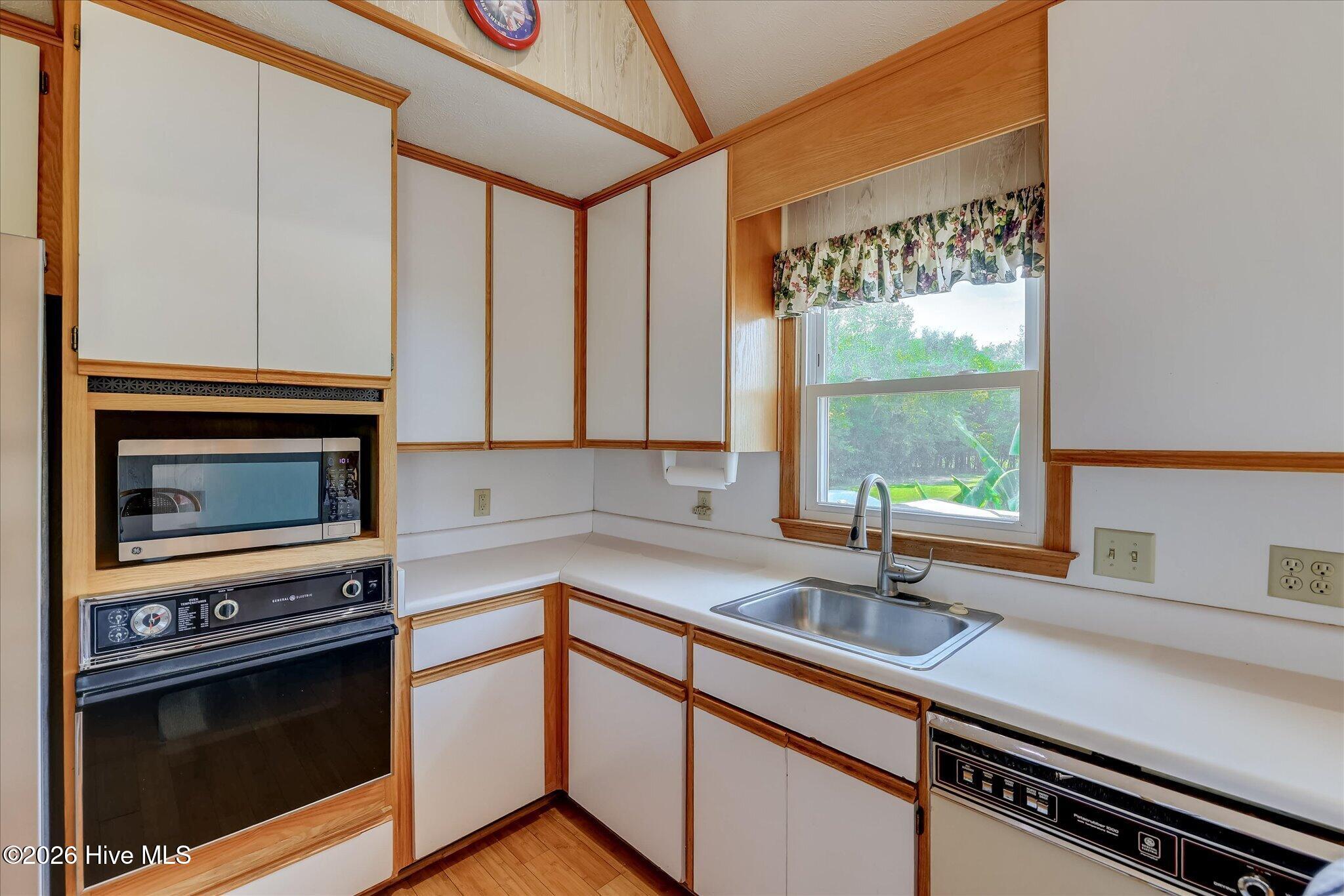 1832 Hatchaway Bridge Road Property Photo 22
